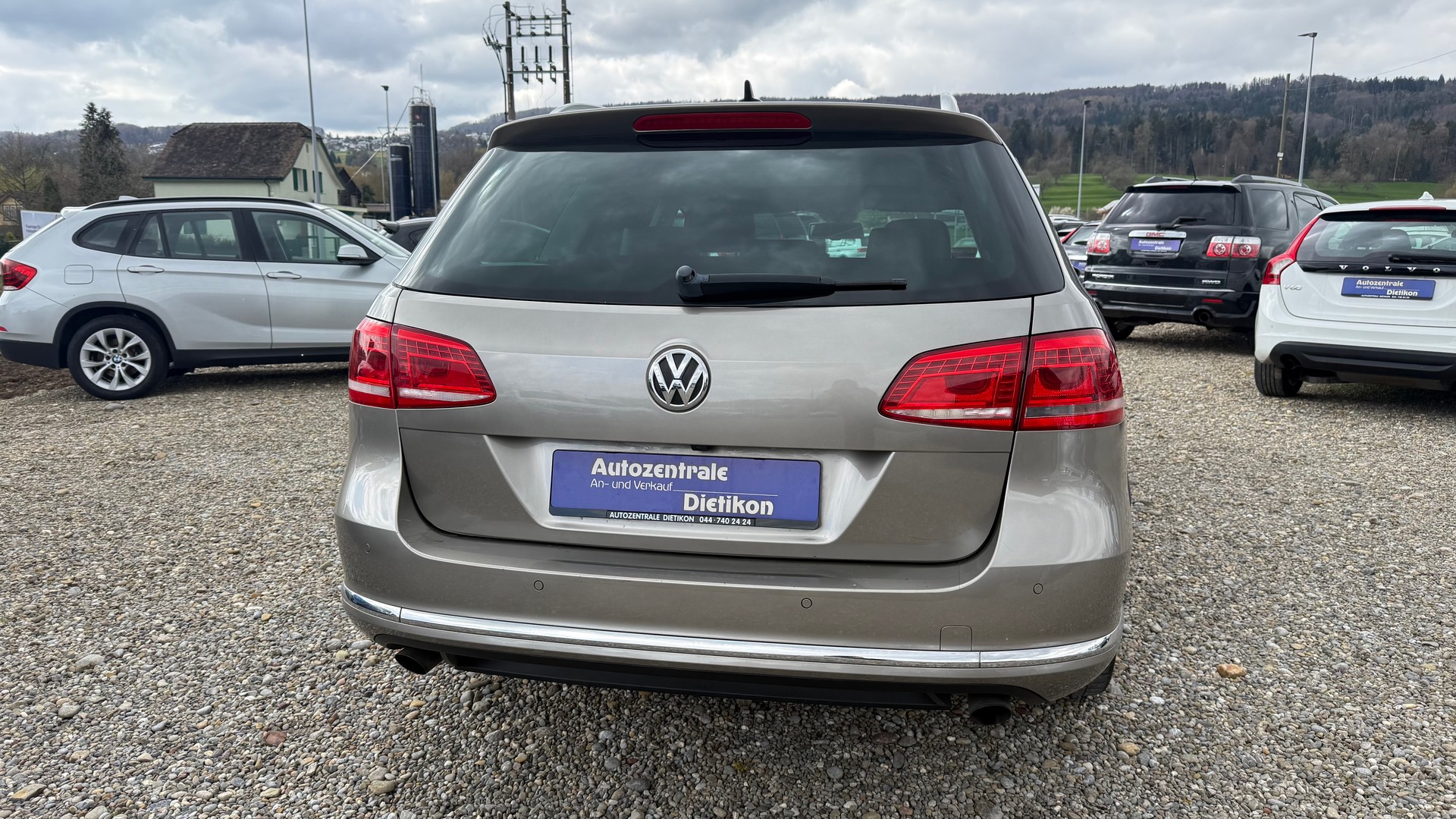 VW Passat Variant 2.0 TDI BMT Highline 4MDSG-image-17