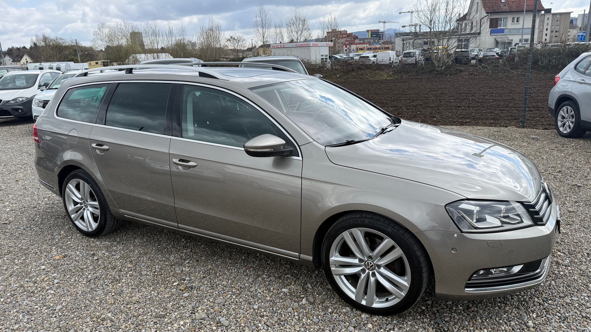 VW Passat Variant 2.0 TDI BMT Highline 4MDSG-image-22