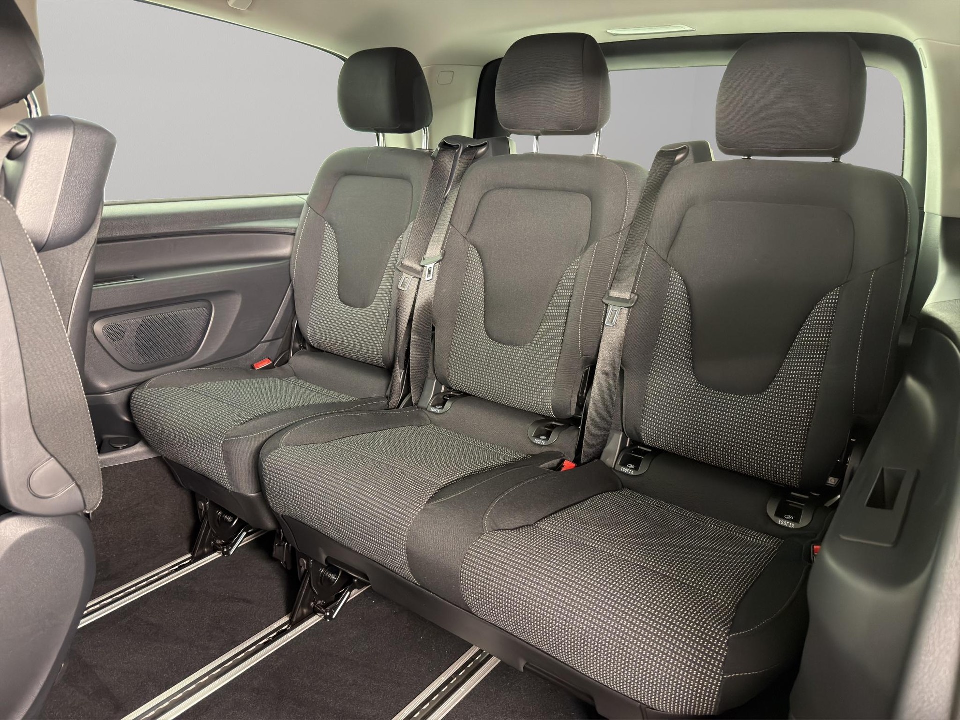 MERCEDES-BENZ Vito 116 Kombi L 2.0 CDI Select Family-image-9