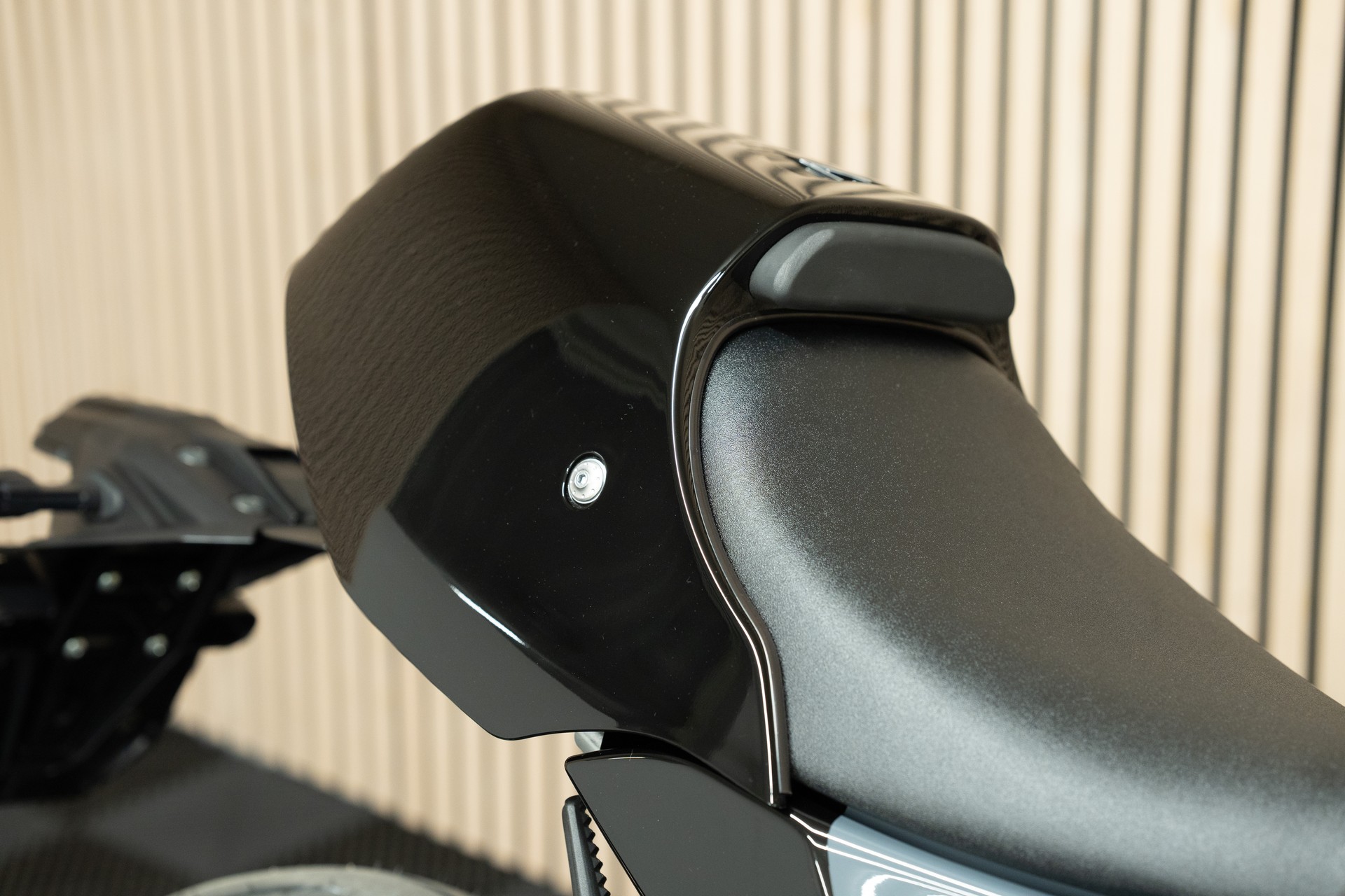 YAMAHA XSR 900 GP mit Akrapovic Komplettanlage-image-5