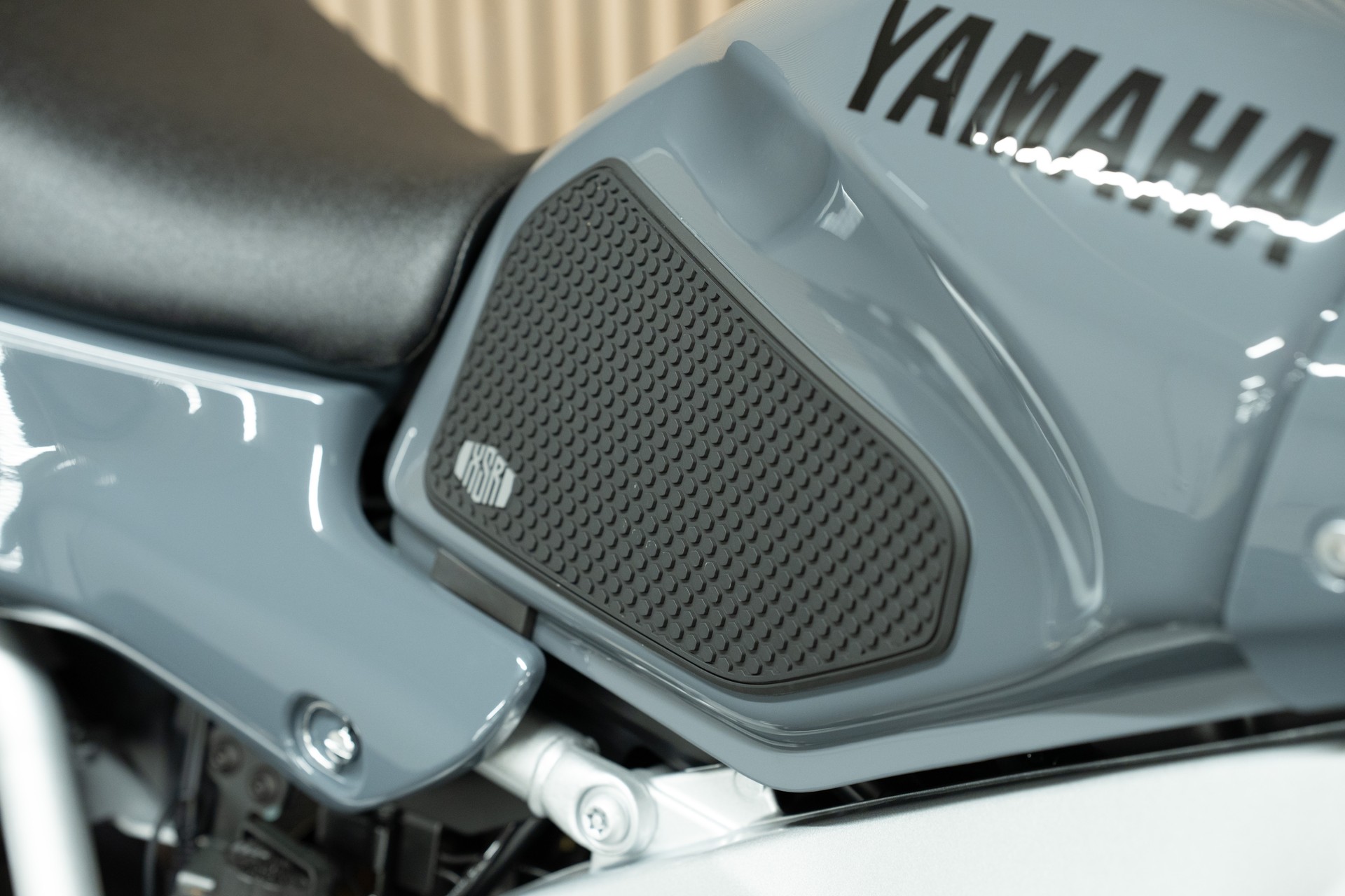 YAMAHA XSR 900 GP mit Akrapovic Komplettanlage-image-6