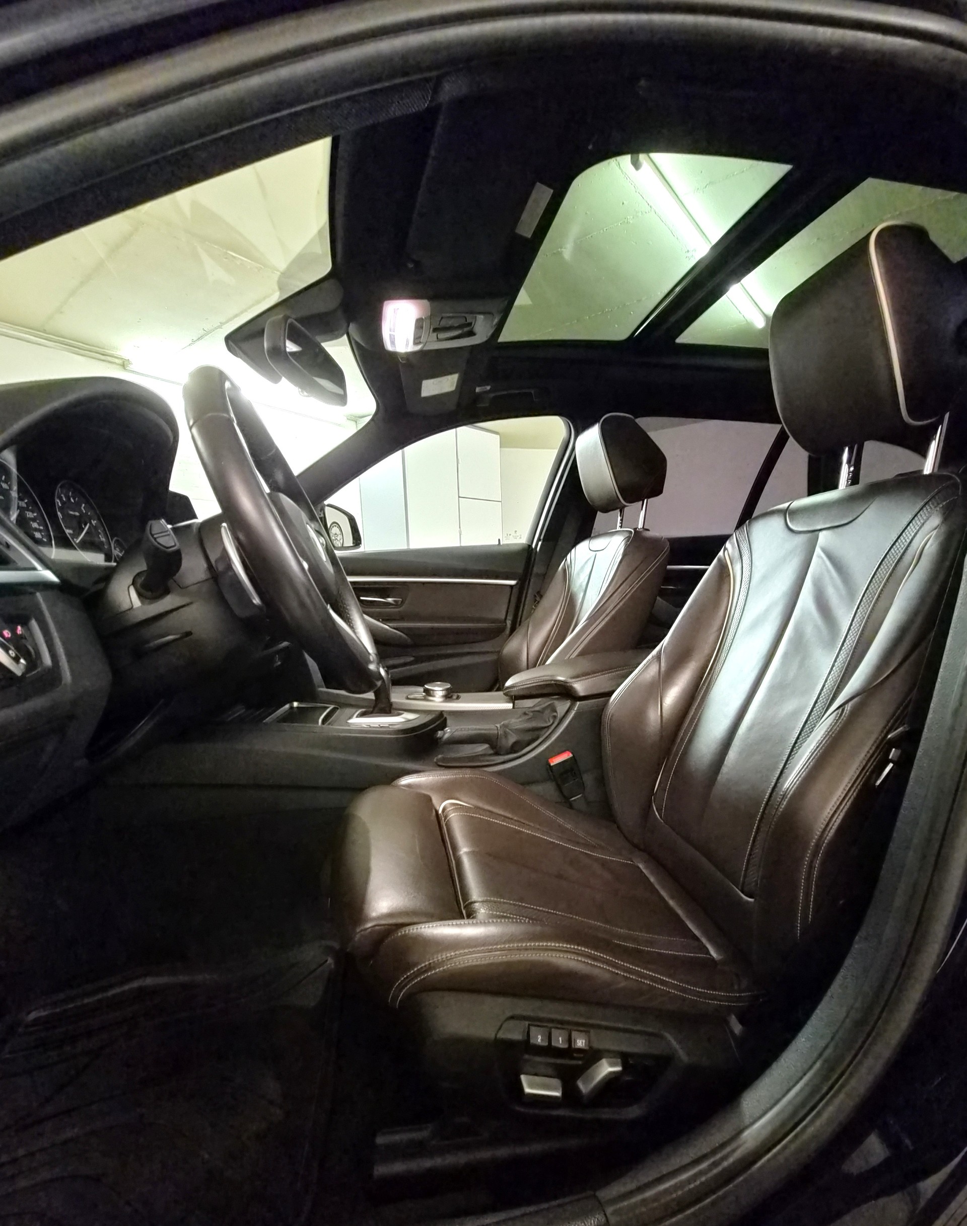 BMW 340i xDrive Touring Power & Sound Steptronic-image-11
