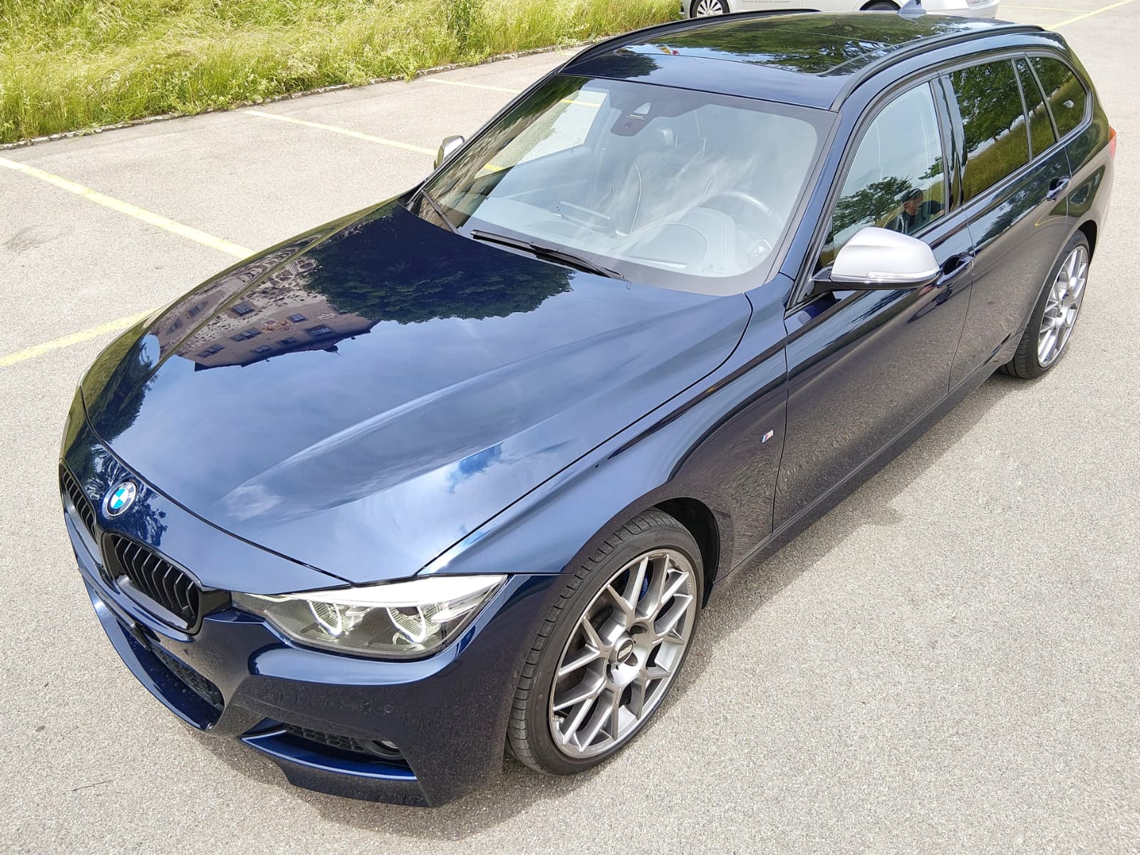 BMW 340i xDrive Touring Power & Sound Steptronic-showroom-element-1