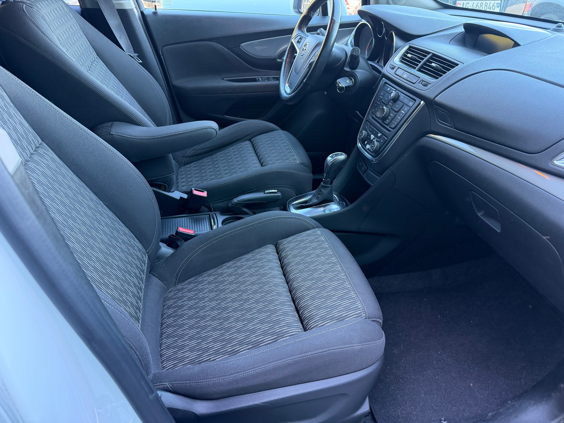 OPEL Mokka 1.7 CDTi Enjoy 2WD Automatic-image-9