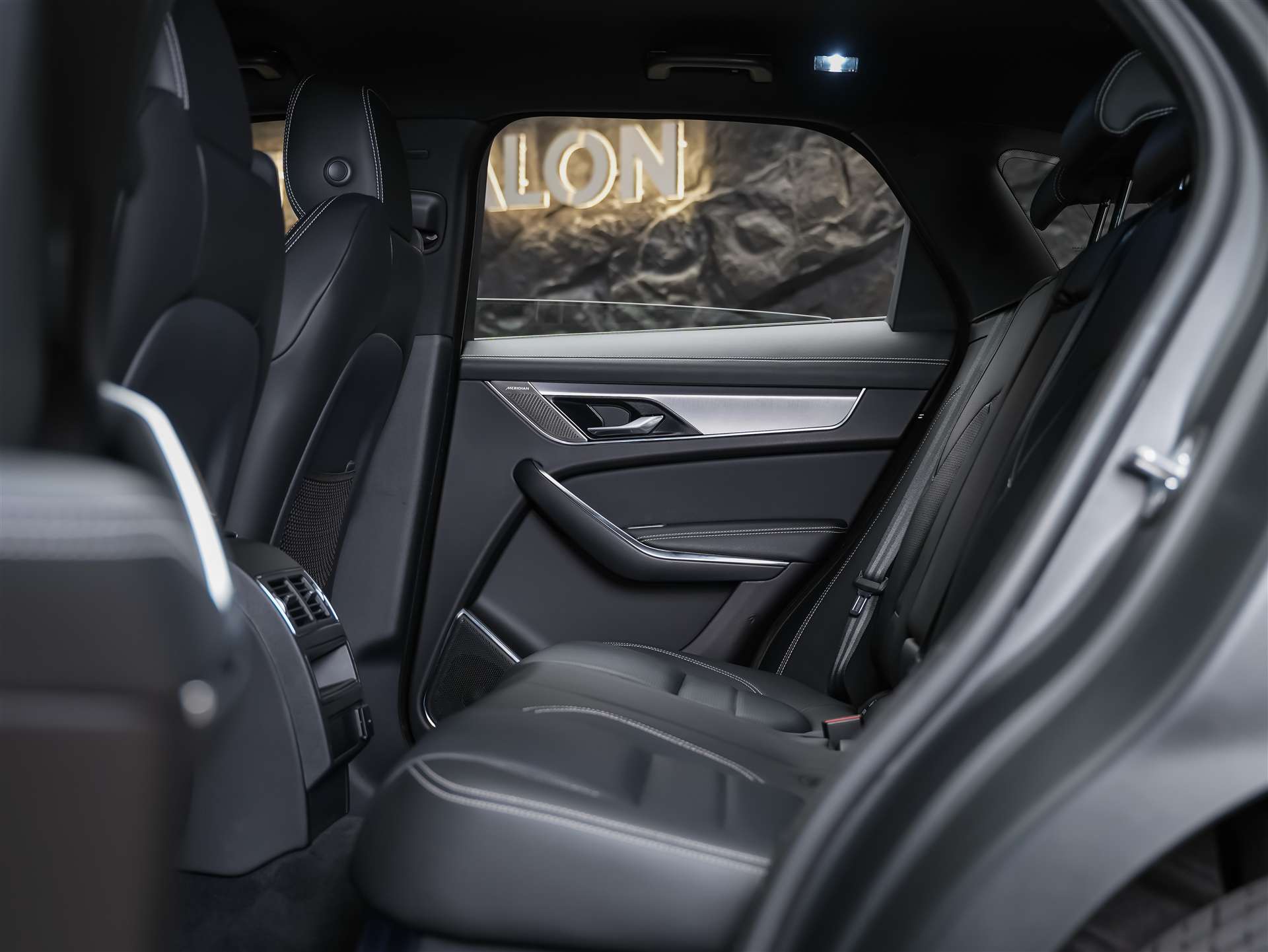 JAGUAR F-Pace 2.0 D I4 200 R-Dynamic SE AWD *Abstandsregler*Meridian Soundsystem*Lenkradheizung*-image-11