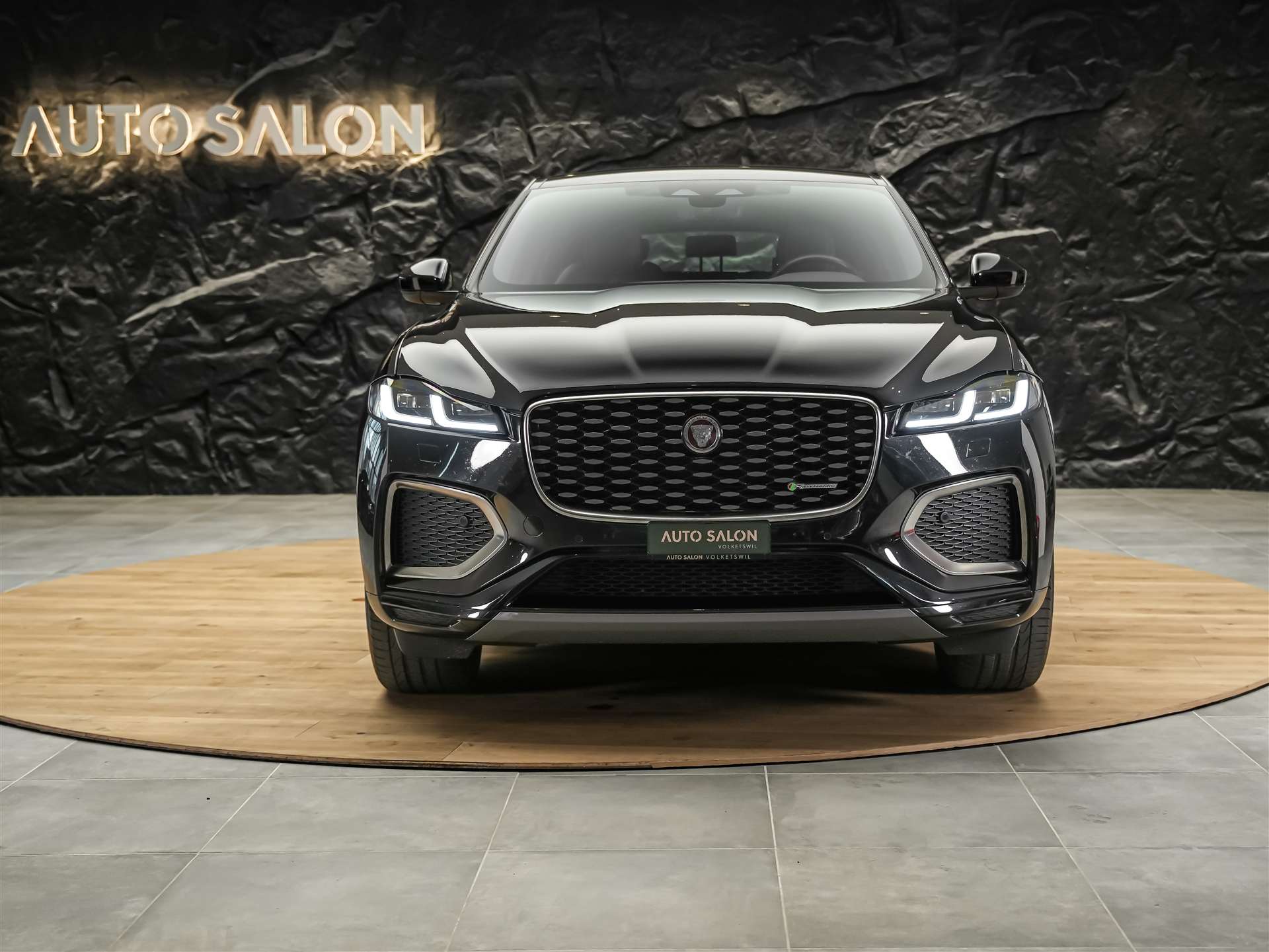 JAGUAR F-Pace 2.0 D I4 200 R-Dynamic SE AWD-image-7