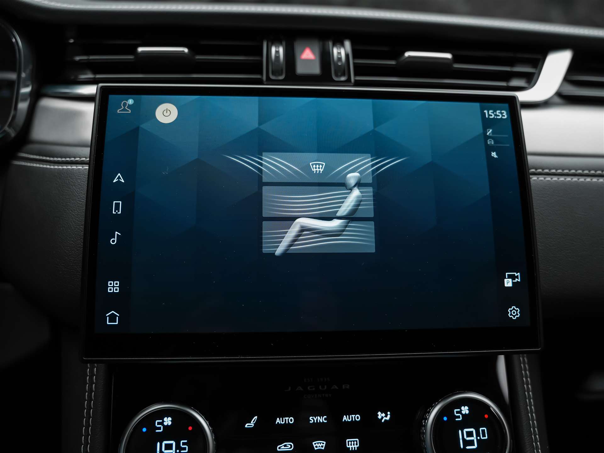 JAGUAR F-Pace 2.0 D I4 200 R-Dynamic SE AWD-image-33