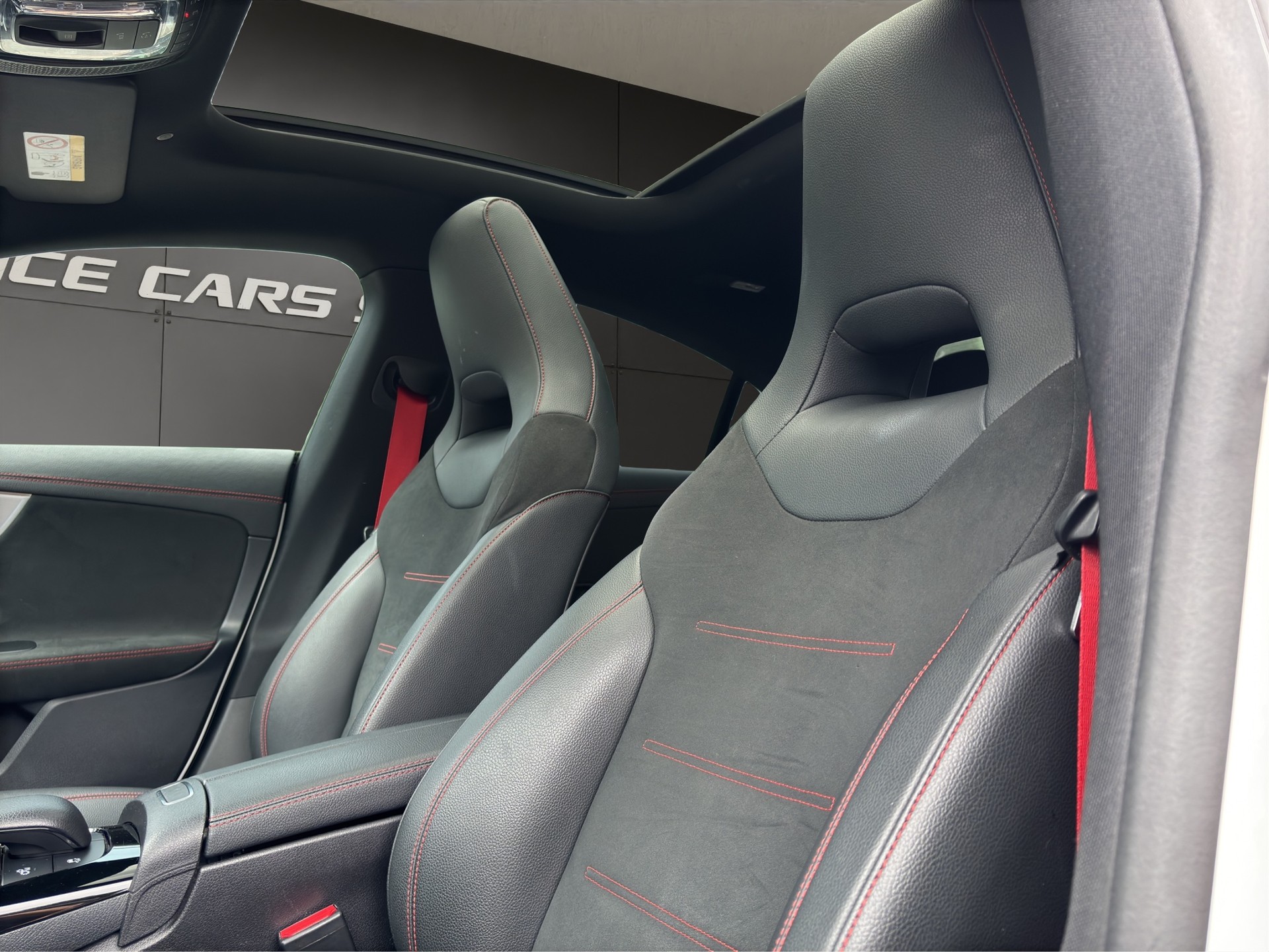 MERCEDES-BENZ CLA 35 AMG 4Matic 7G-DCT-image-12