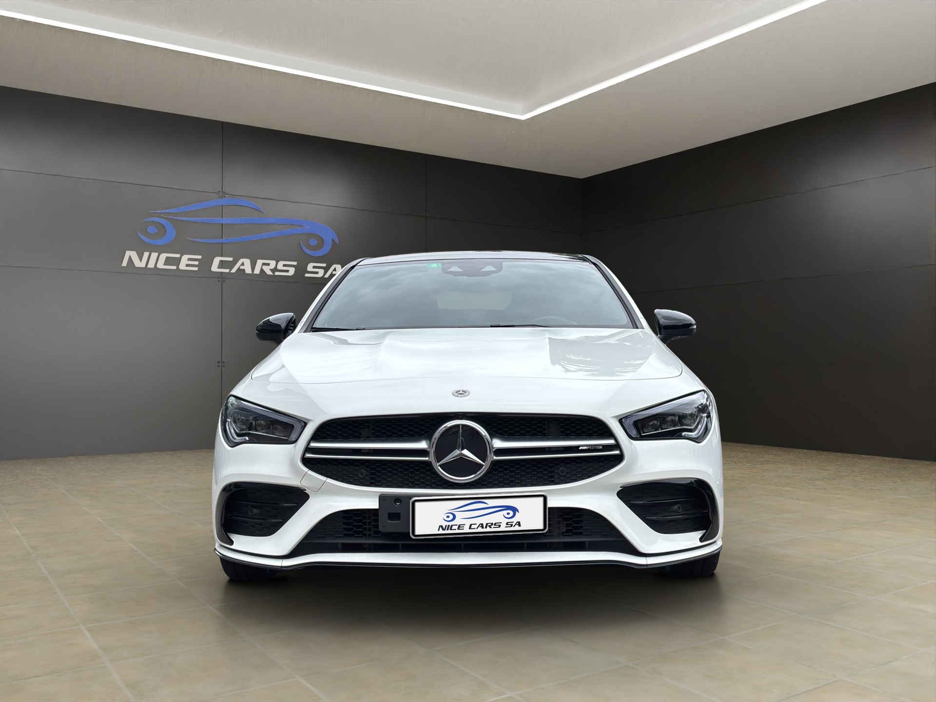 MERCEDES-BENZ CLA 35 AMG 4Matic 7G-DCT-showroom-element-2