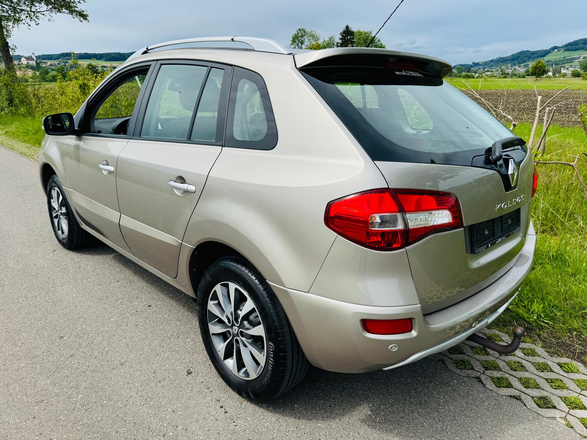RENAULT Koleos 2.5 Dynamique 4x4-image-4