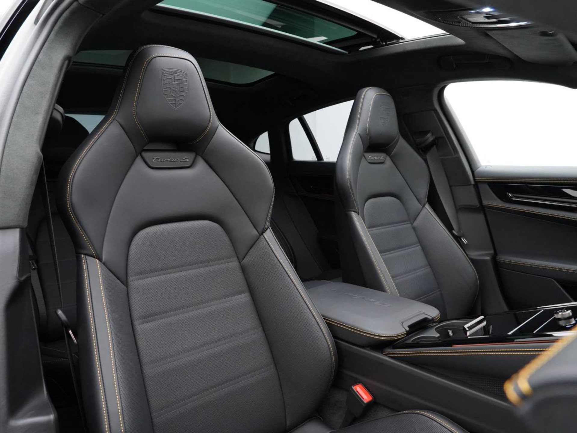 PORSCHE Panamera Turbo S E-Hybrid-image-26