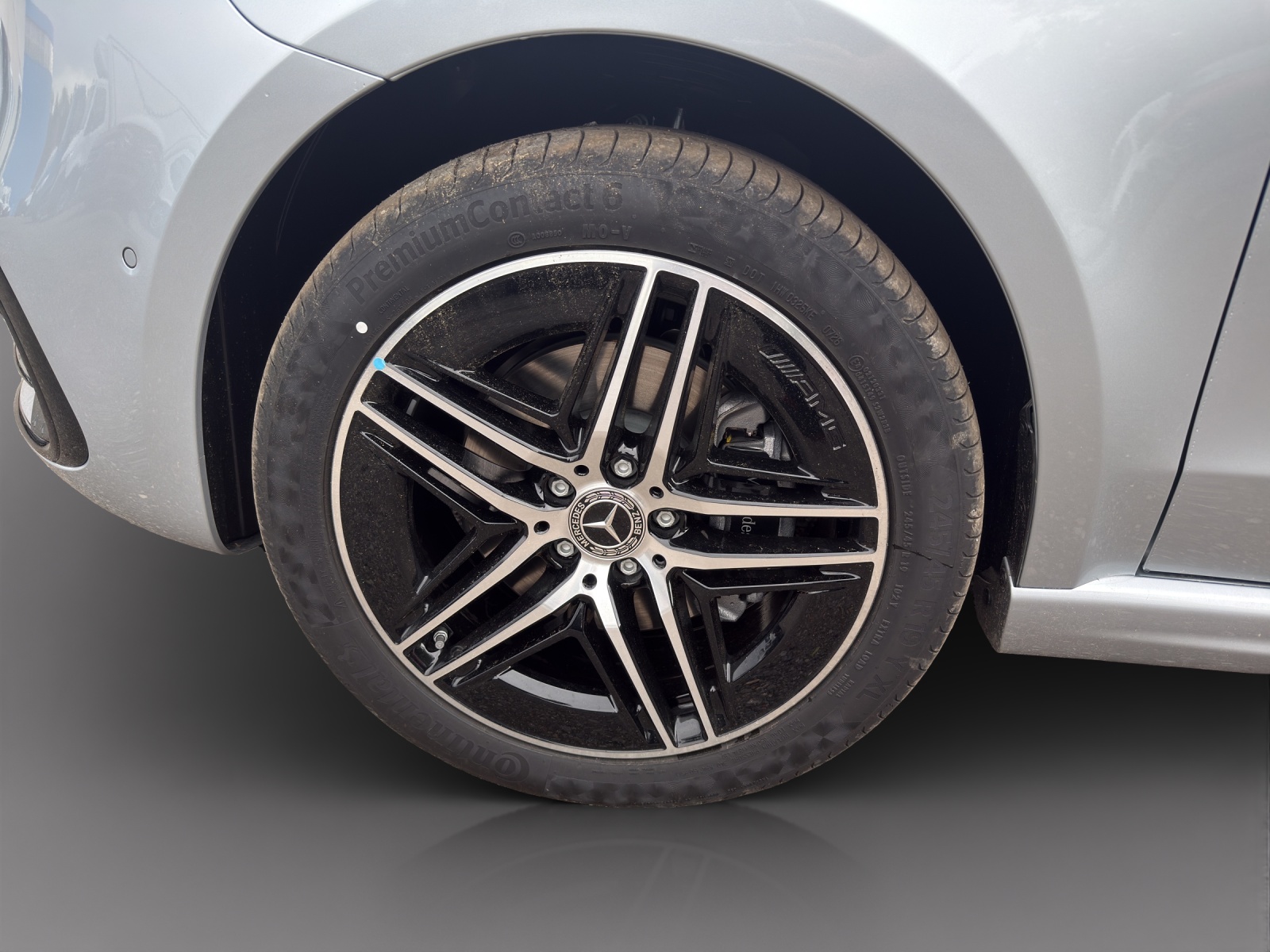 MERCEDES-BENZ V 300 d lang 4Matic Swiss Edition 9G-Tronic-image-11