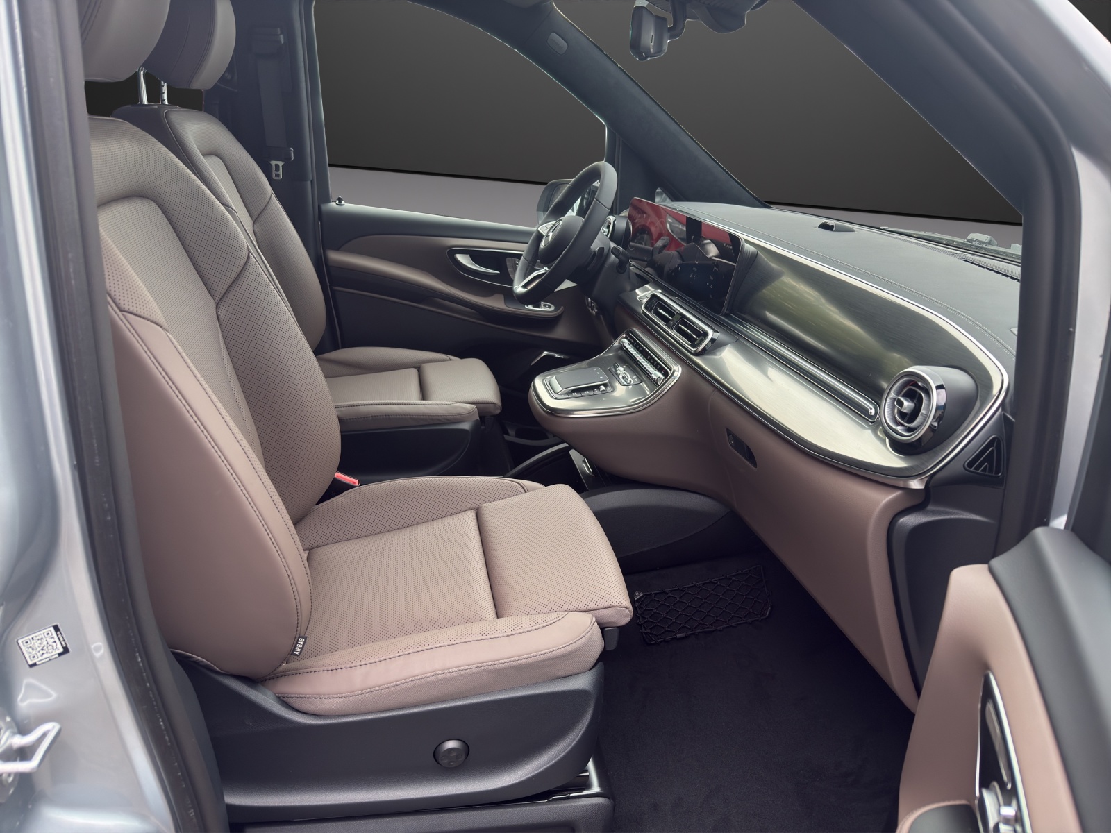 MERCEDES-BENZ V 300 d lang 4Matic Swiss Edition 9G-Tronic-image-9