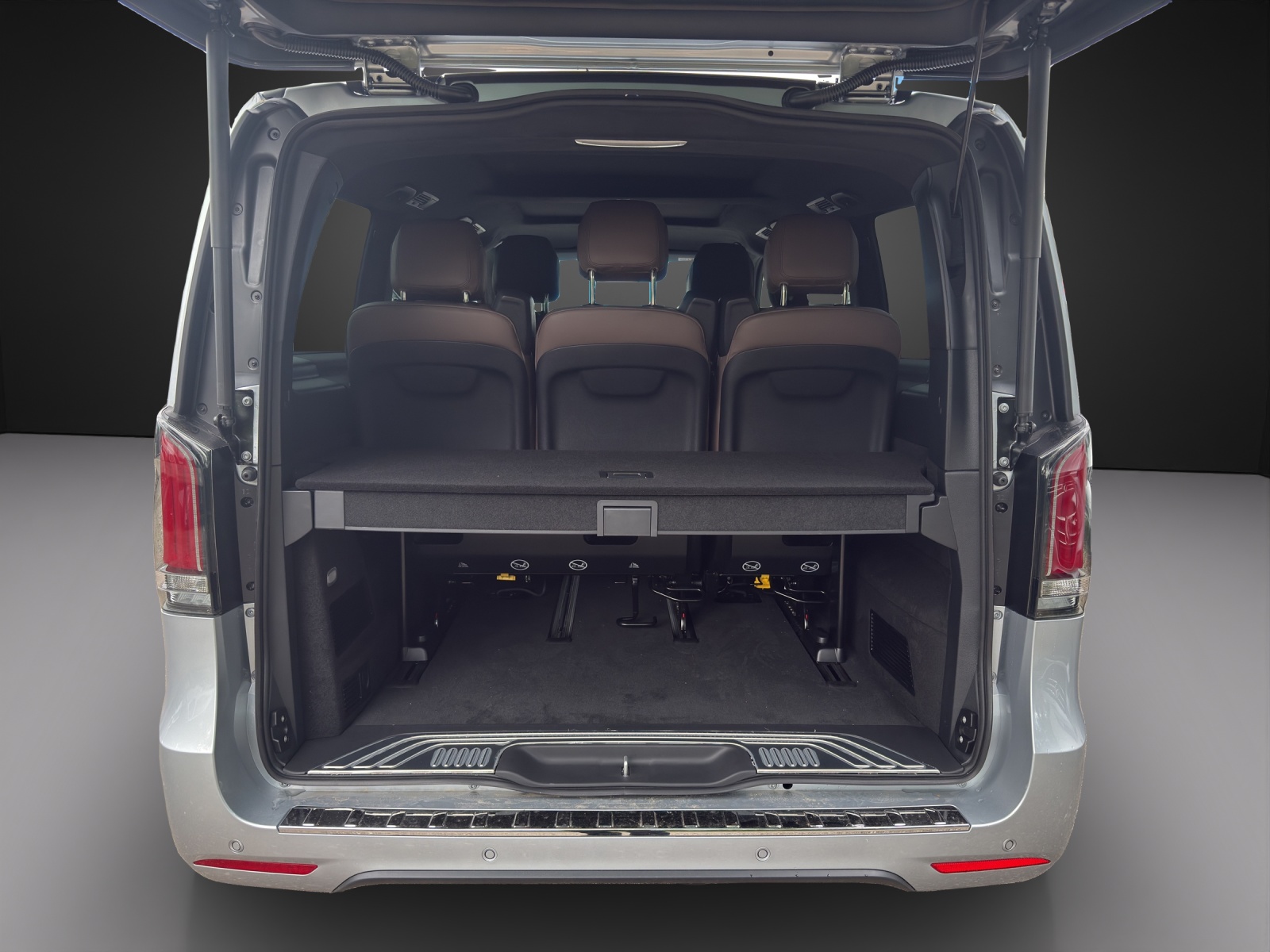 MERCEDES-BENZ V 300 d lang 4Matic Swiss Edition 9G-Tronic-image-10
