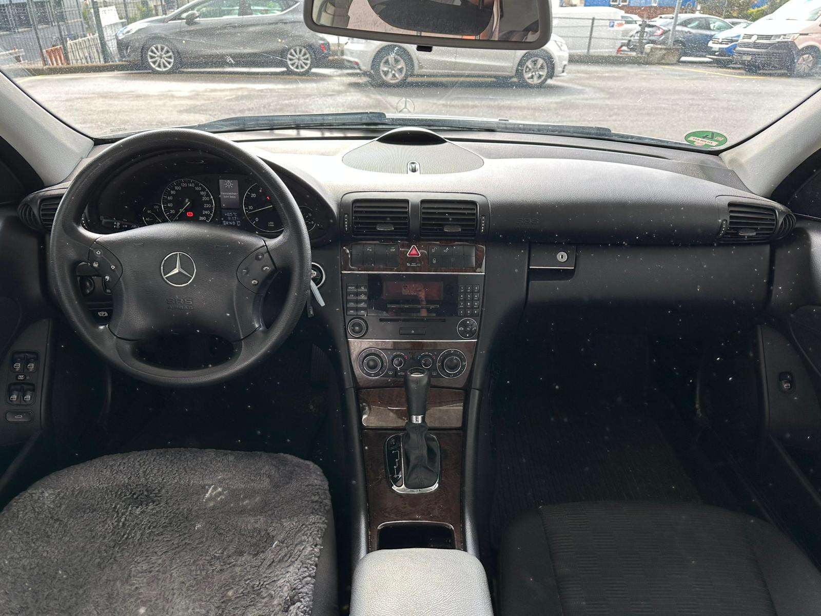 MERCEDES-BENZ C 230 Classic-image-7