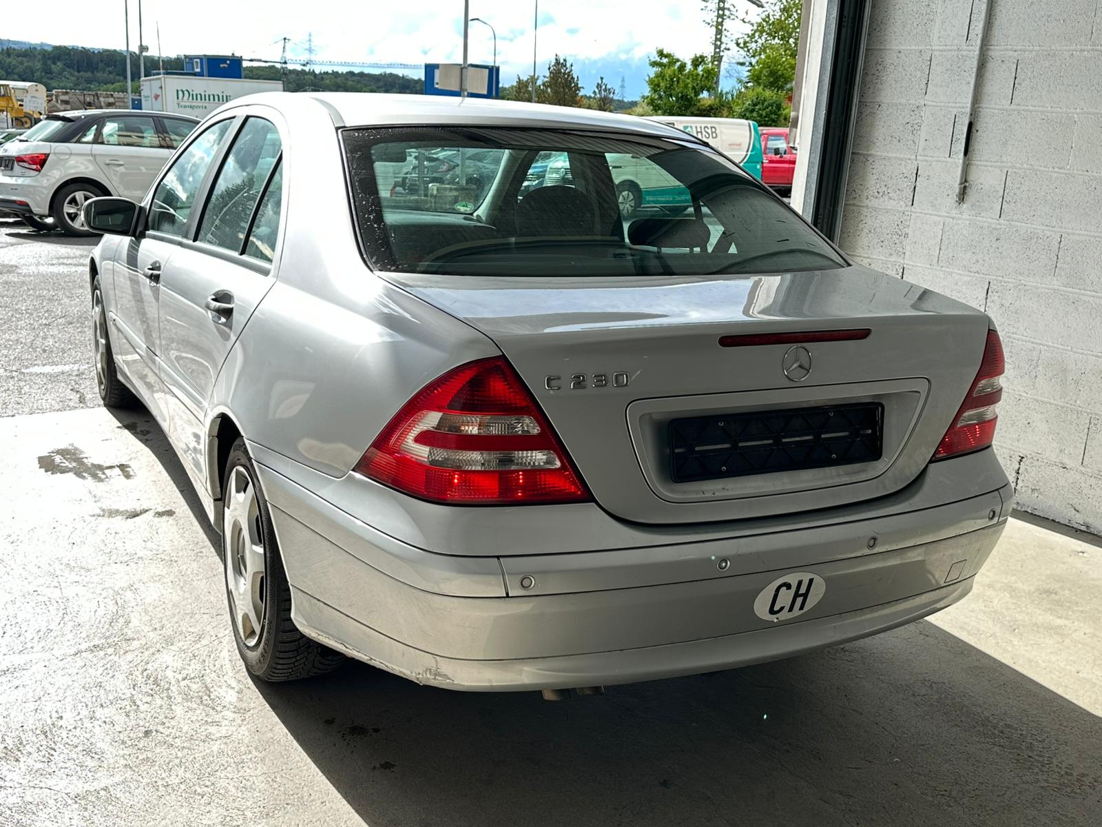 MERCEDES-BENZ C 230 Classic-image-5