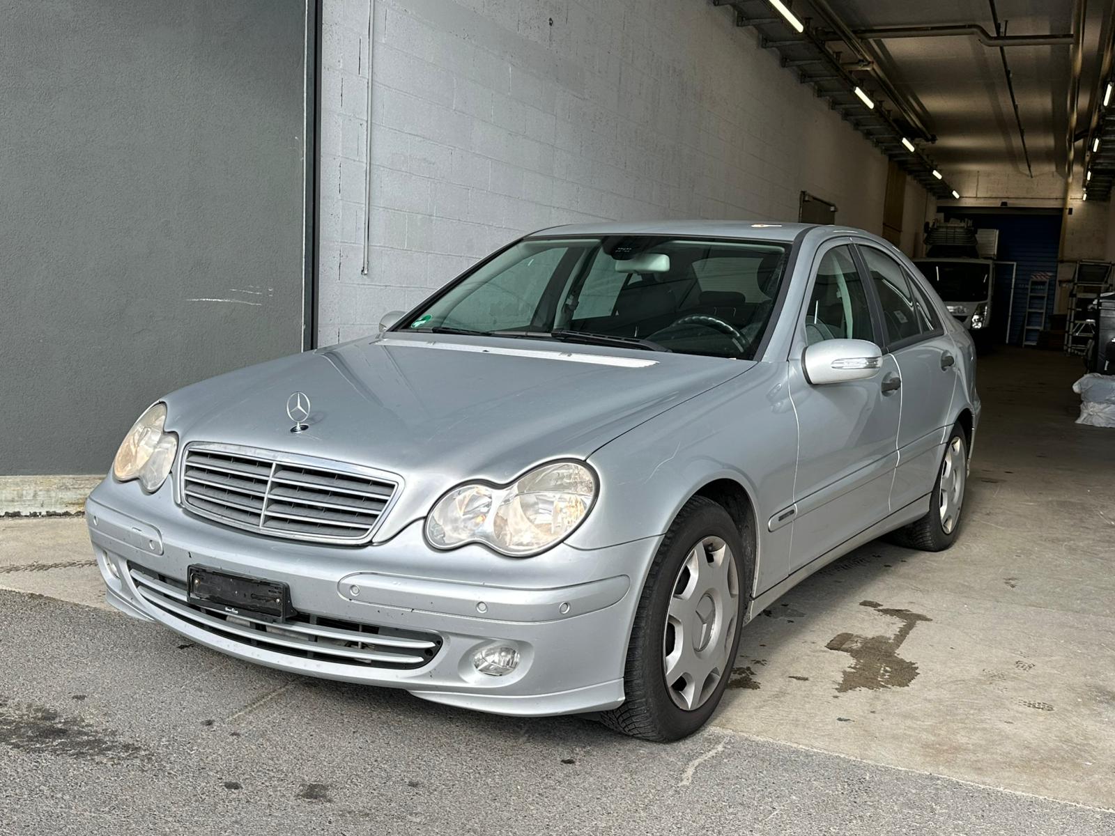 MERCEDES-BENZ C 230 Classic