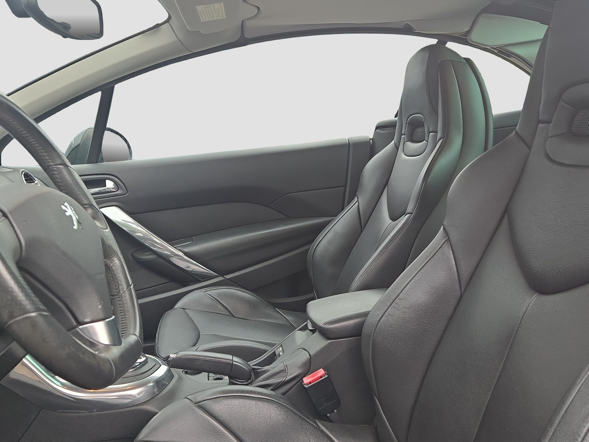 PEUGEOT 308 CC 1.6 16V Turbo Platinum Automatic-image-8
