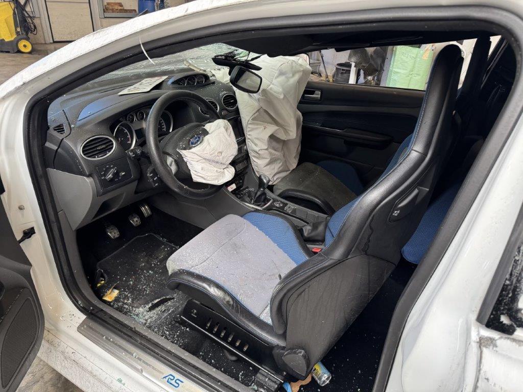 FORD Focus 2.5 Turbo RS-image-5