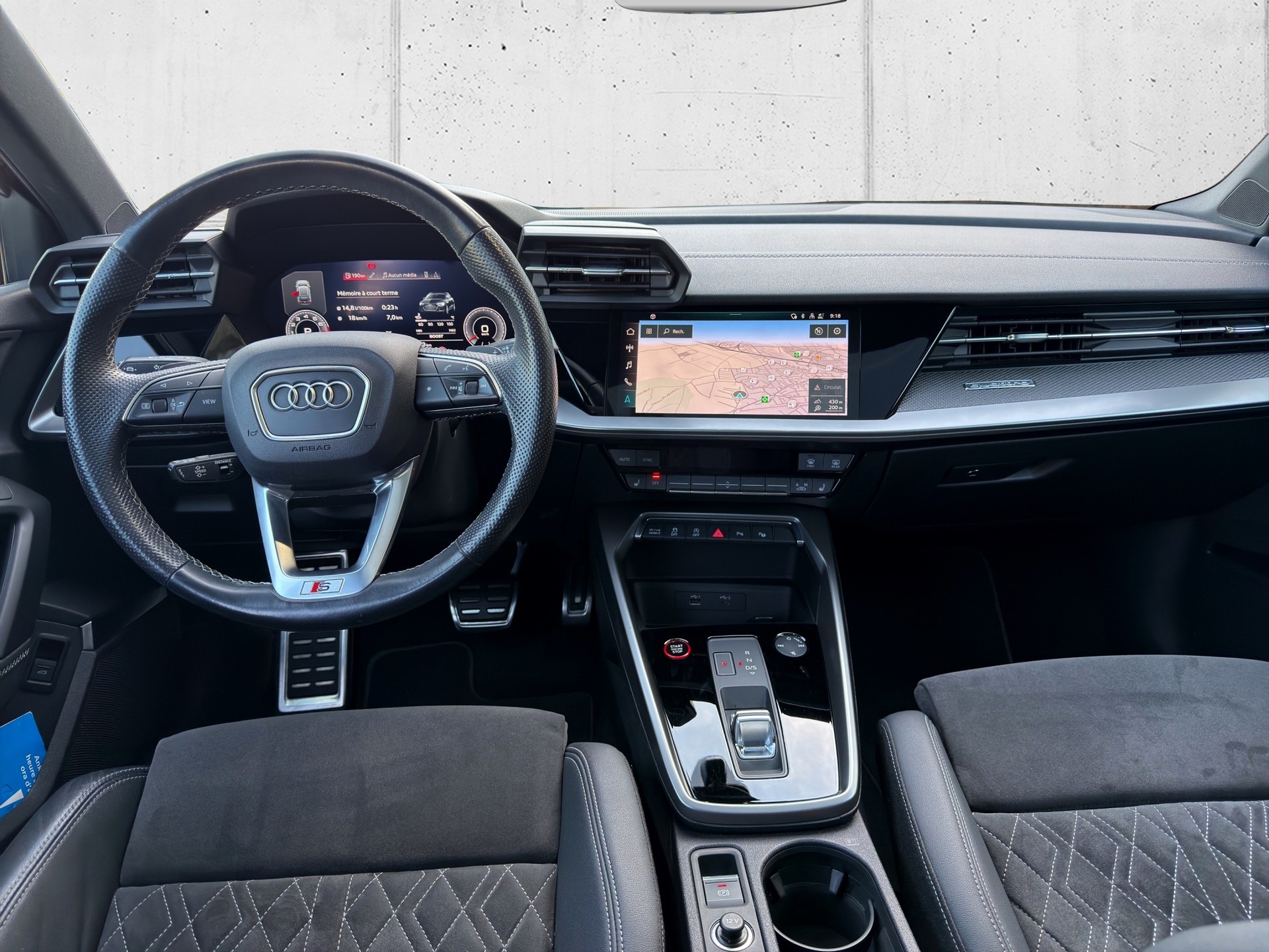 AUDI S3 Sportback 2.0 TFSI quattro S-tronic-image-14