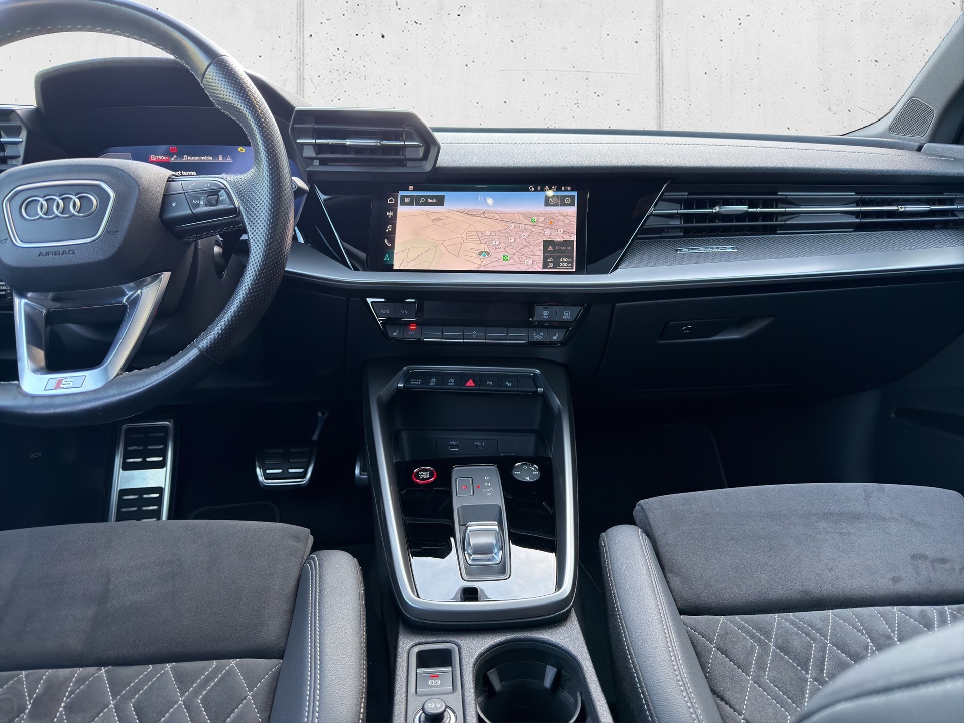 AUDI S3 Sportback 2.0 TFSI quattro S-tronic-image-21