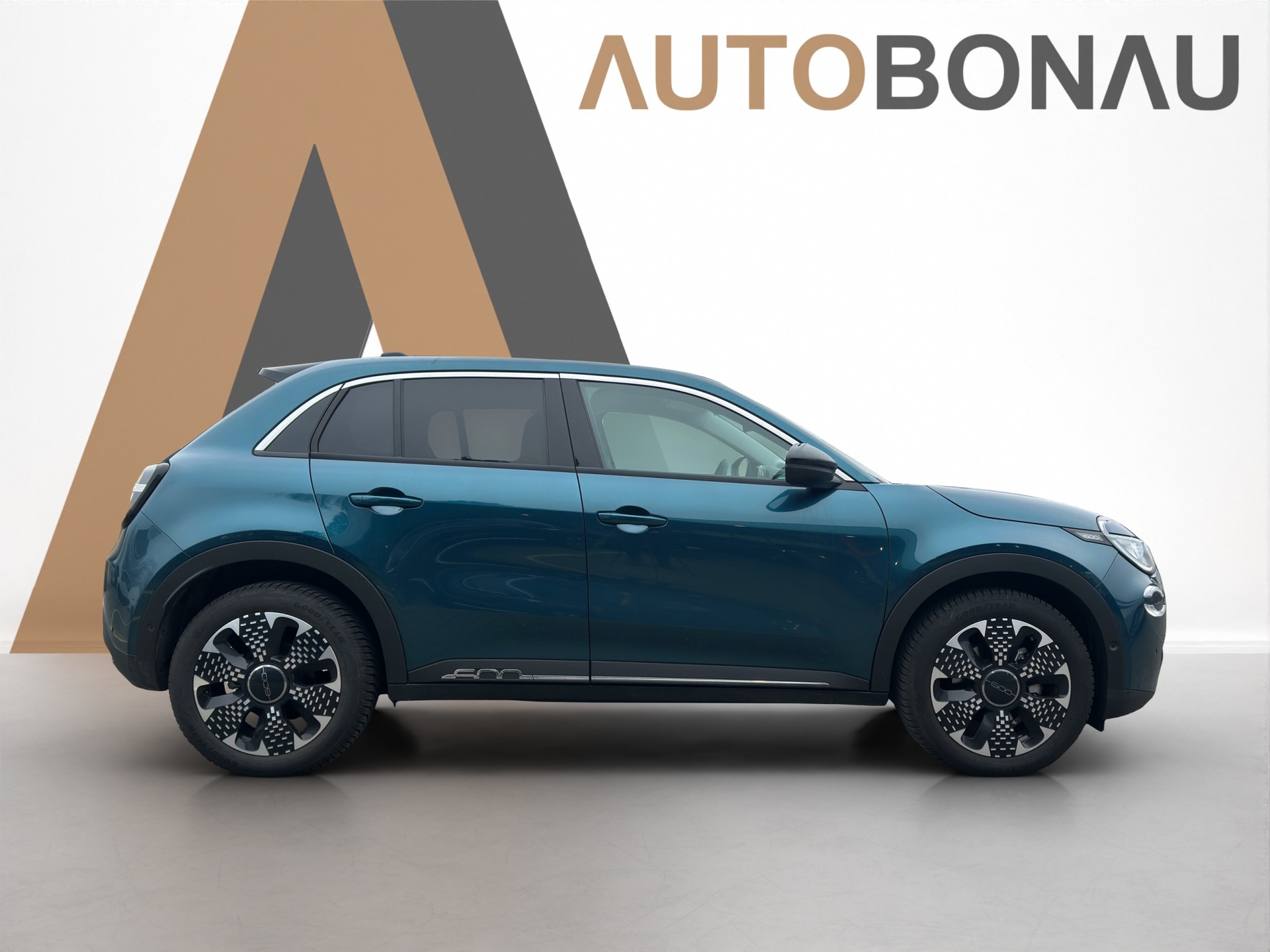 FIAT 600 1.2 Hybrid 145 Cult-image-5