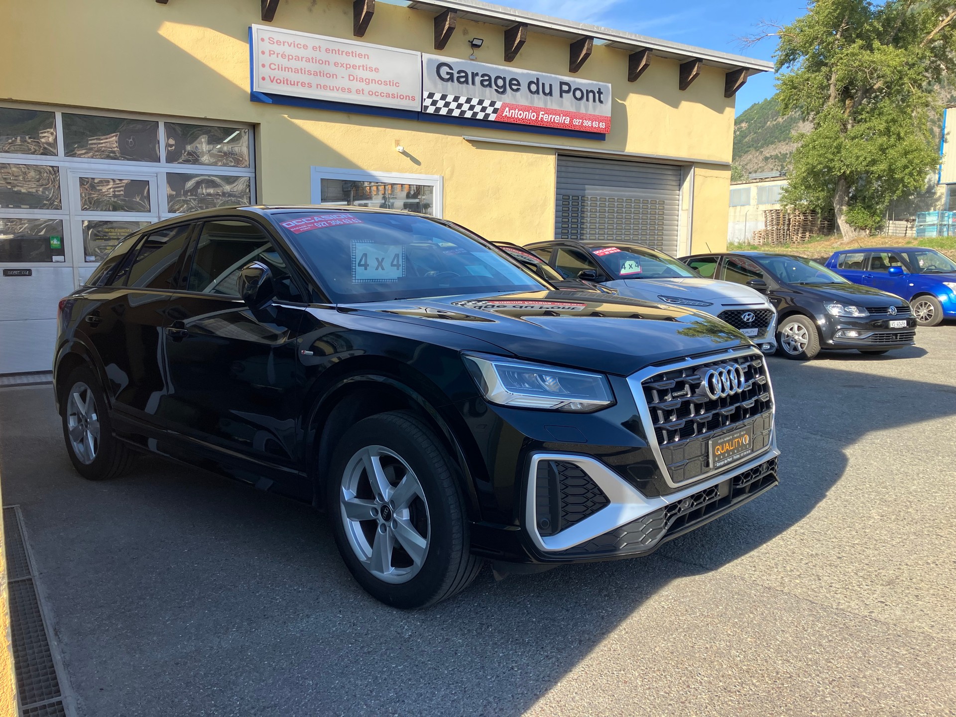 AUDI Q2 40 TFSI S line quattro S-tronic-image-2