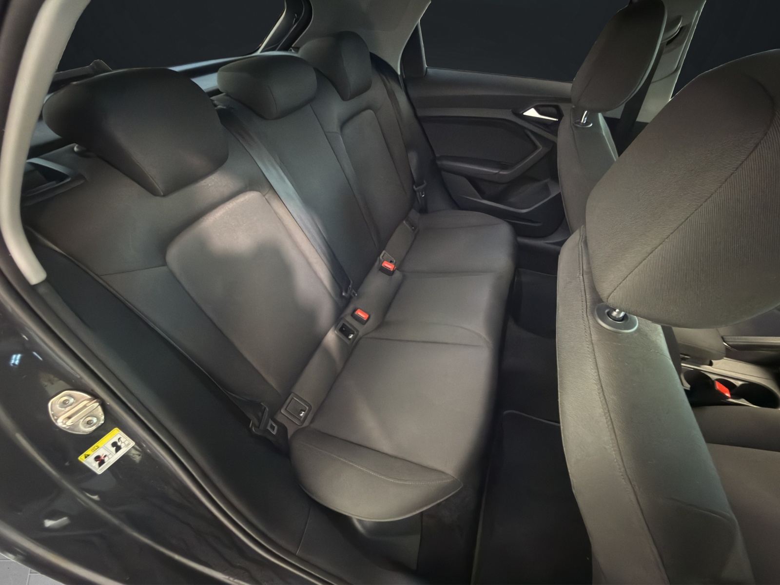 AUDI A1 Sportback 30 TFSI S Line Attraction S-tronic-image-13