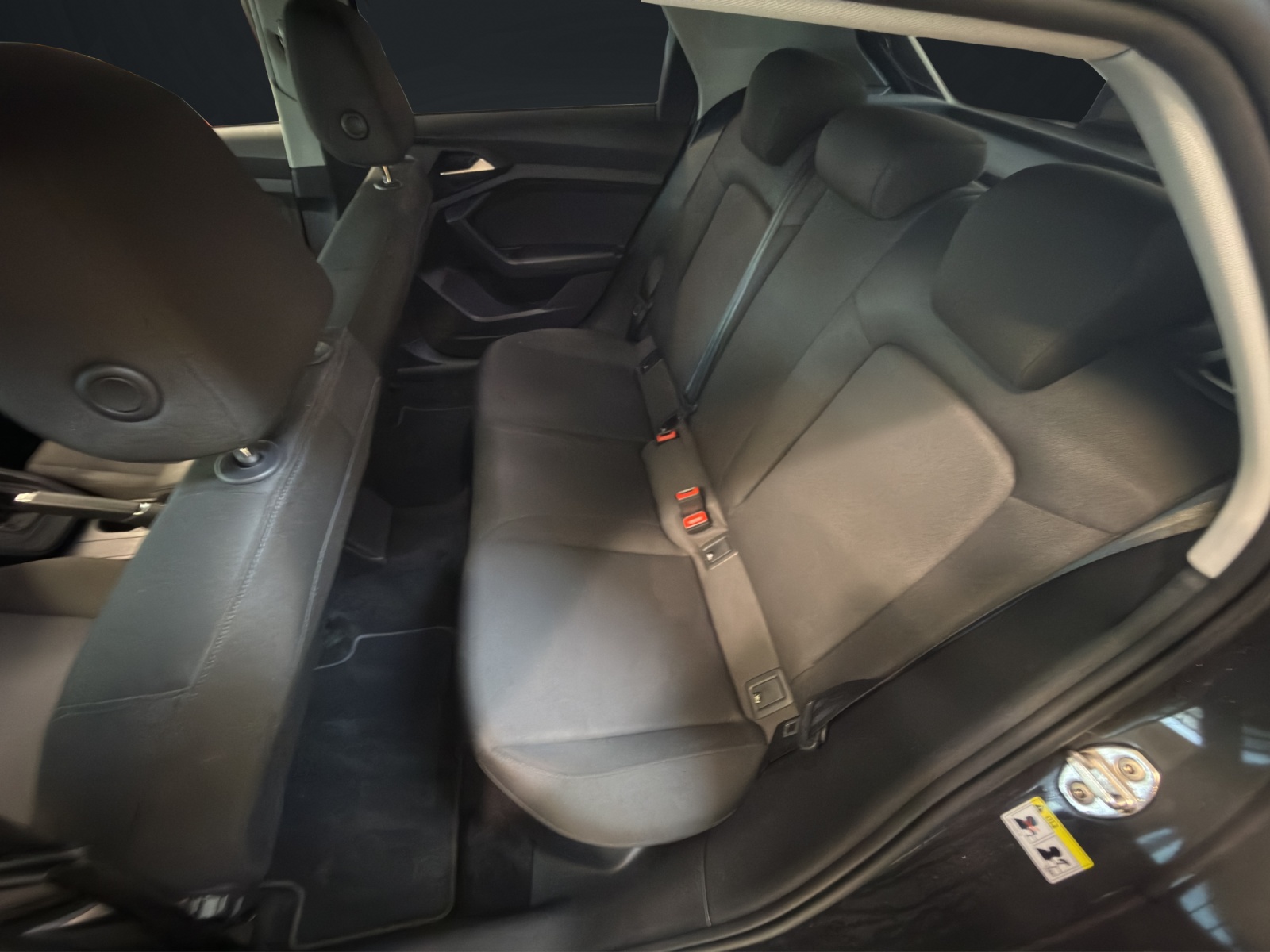 AUDI A1 Sportback 30 TFSI S Line Attraction S-tronic-image-14