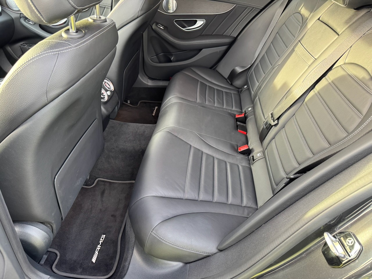 MERCEDES-BENZ C 43 AMG 4matic-image-17
