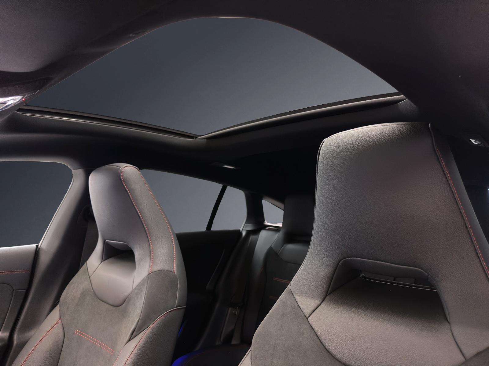 MERCEDES-BENZ CLA 250 4MATIC Shooting Brake-image-13