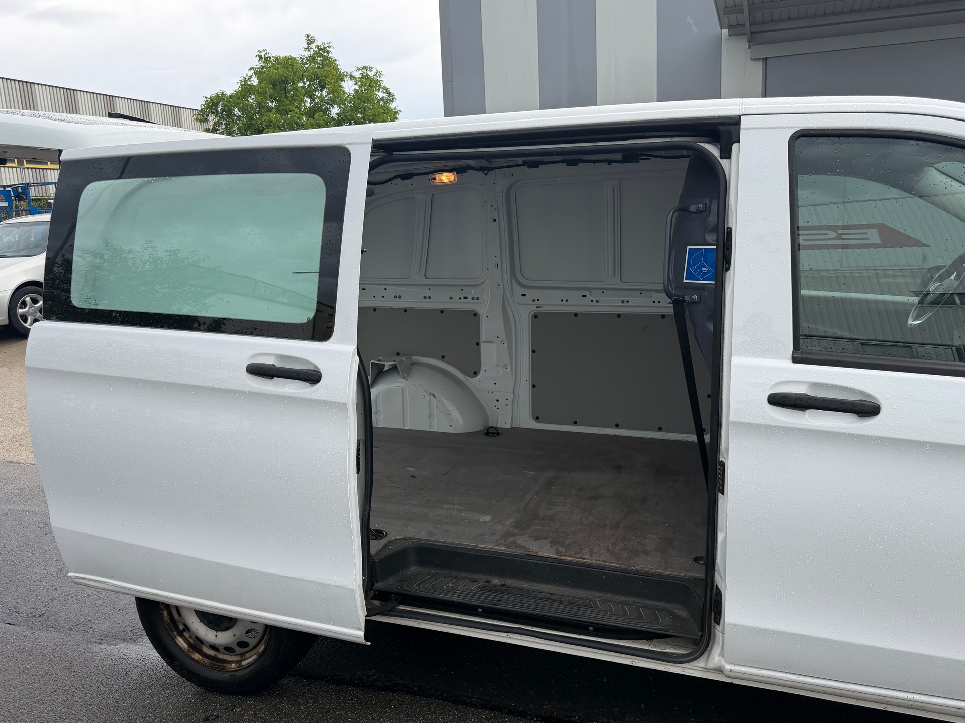 MERCEDES-BENZ Vito 116 BlueTEC EL 4Matic 7G-Tronic Euro 6-image-8