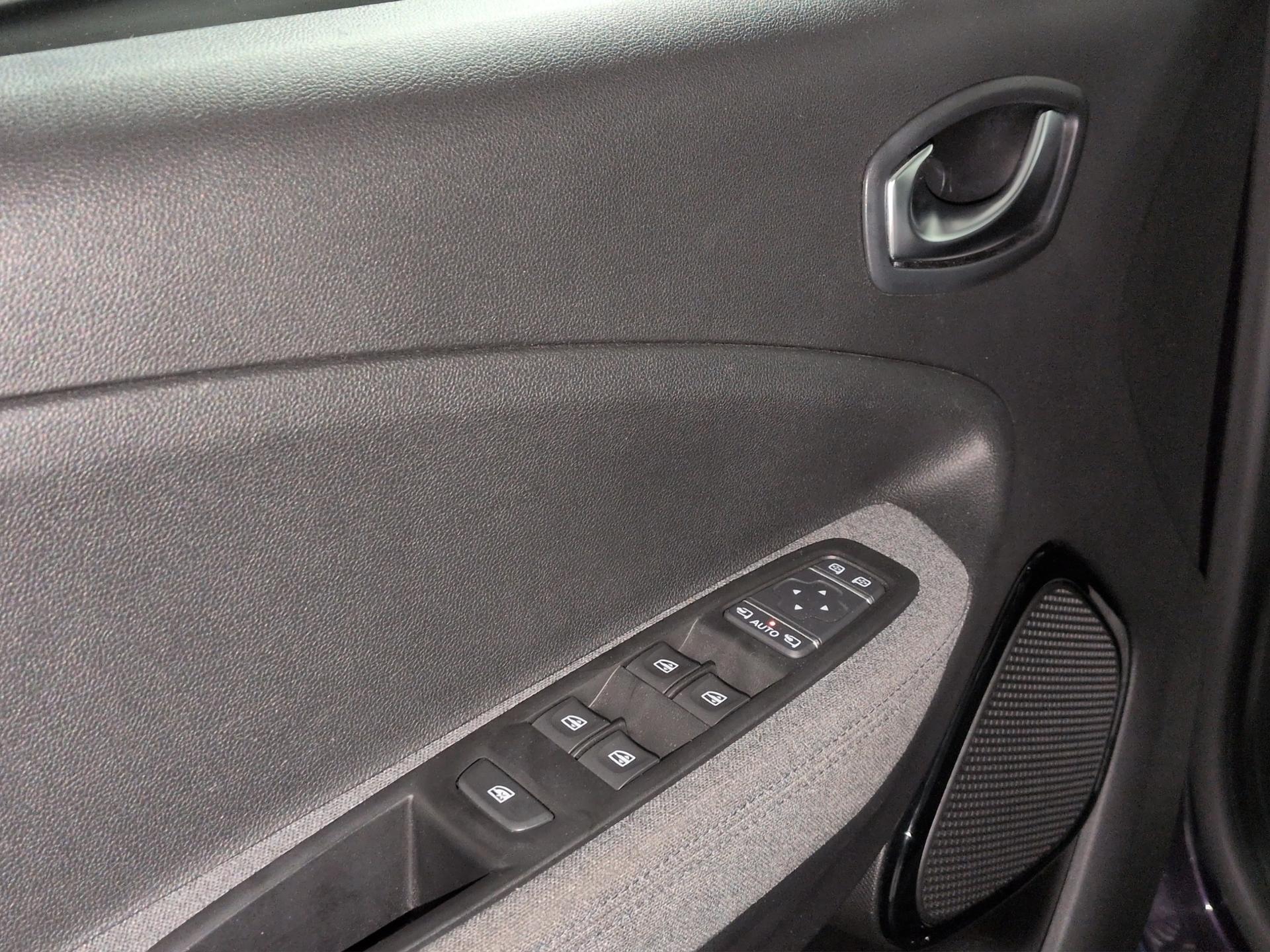 RENAULT Zoe Intens R135 (incl. Batterie)-image-19