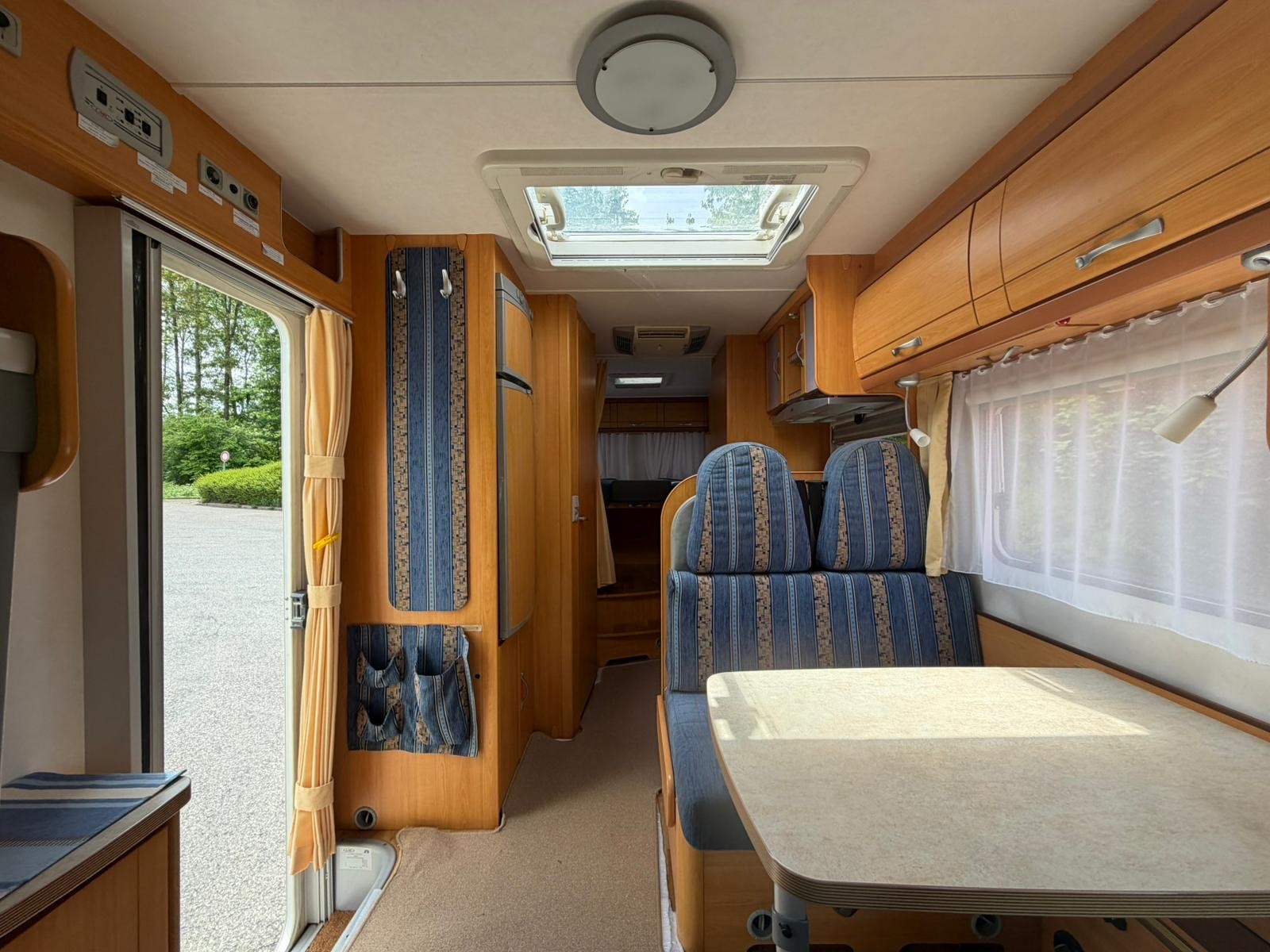 FIAT 2.4TDCI 140PS LMC LIBERTY 708TI *** LÄNGSBETT***GESAMT-GEWICHT 3500KG***TOP GEPFLEGT***-image-9