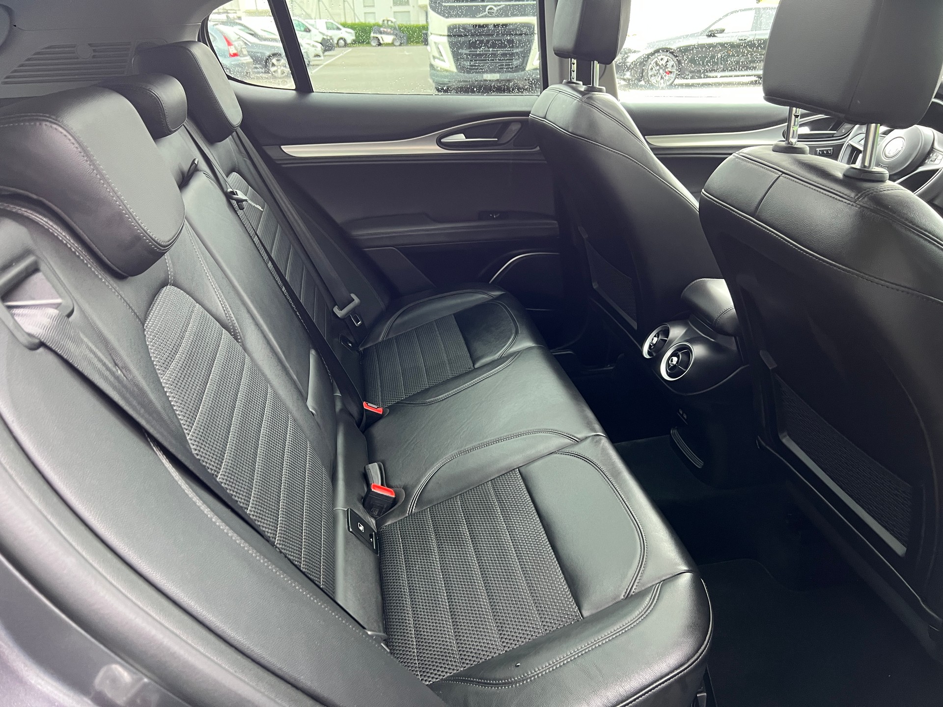 ALFA ROMEO Stelvio 2.2 JTDM Super Q4 Automatic-image-10