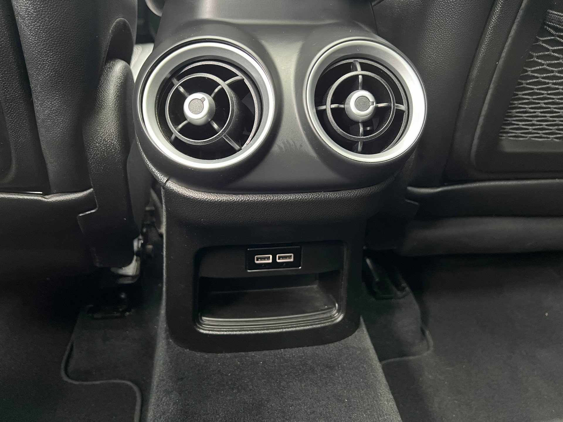 ALFA ROMEO Stelvio 2.2 JTDM Super Q4 Automatic-image-12