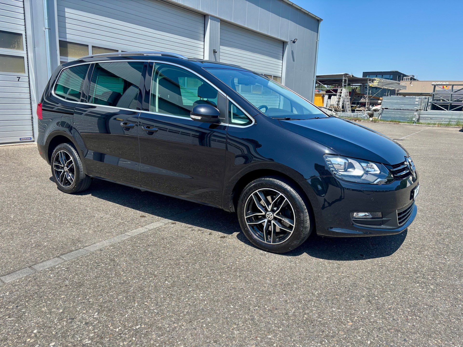 VW Sharan 2.0 TDI / 4-Motion / 7-Plätzer-showroom-element-2