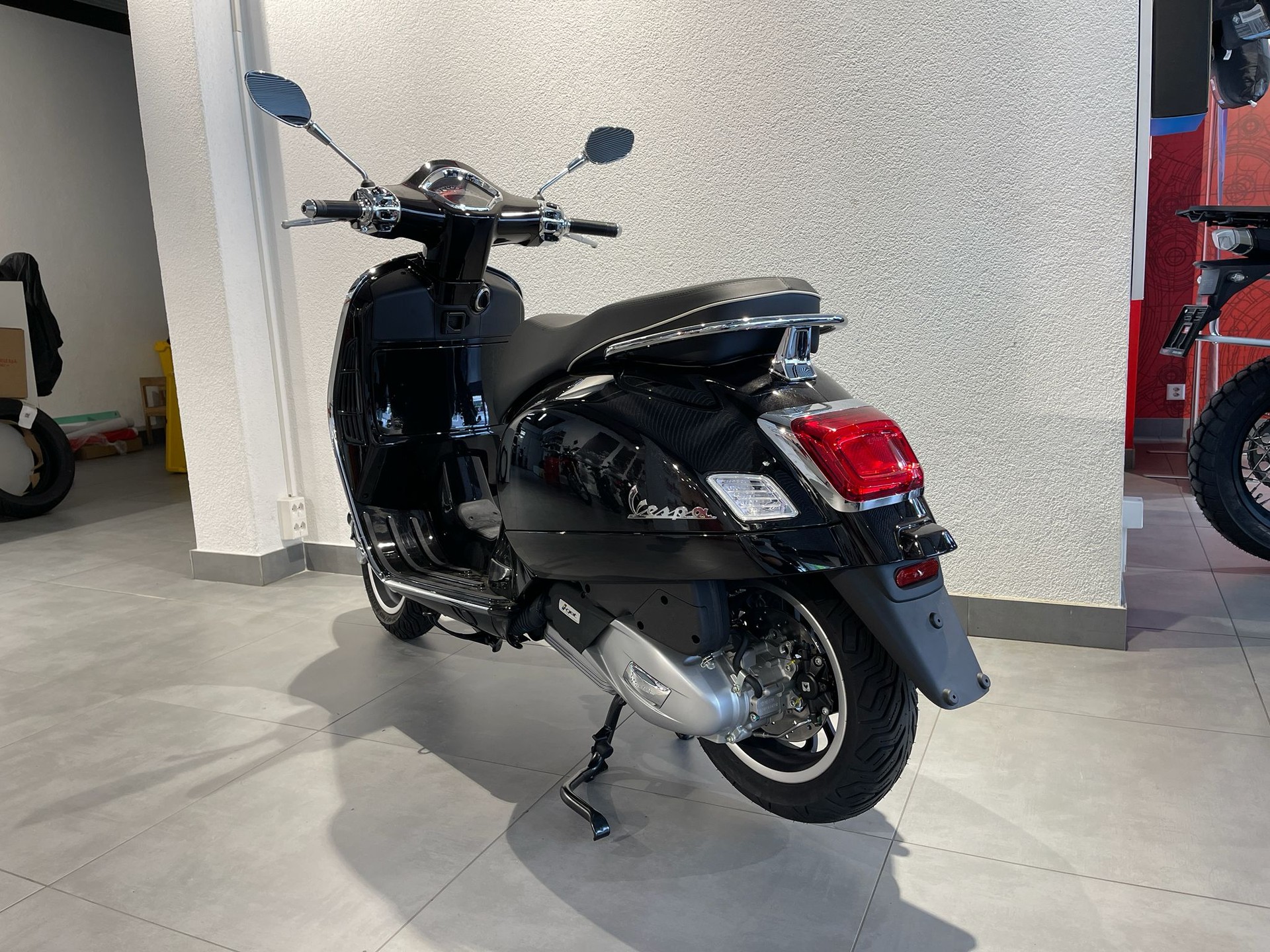 PIAGGIO Vespa GTS 125 Super | Vorführfahrzeug | Roller | Garantie-image-14