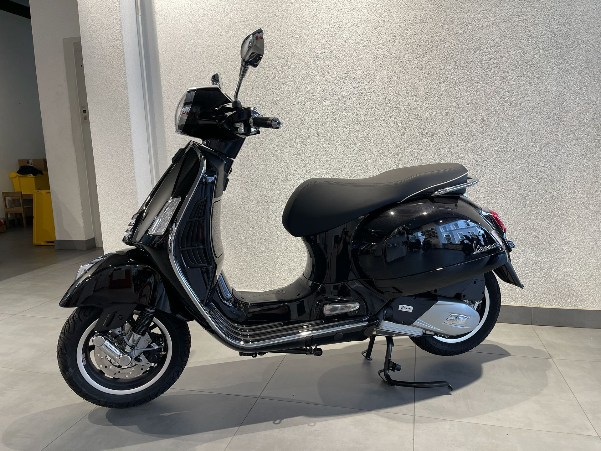 PIAGGIO Vespa GTS 125 Super | Vorführfahrzeug | Roller | Garantie-image-8