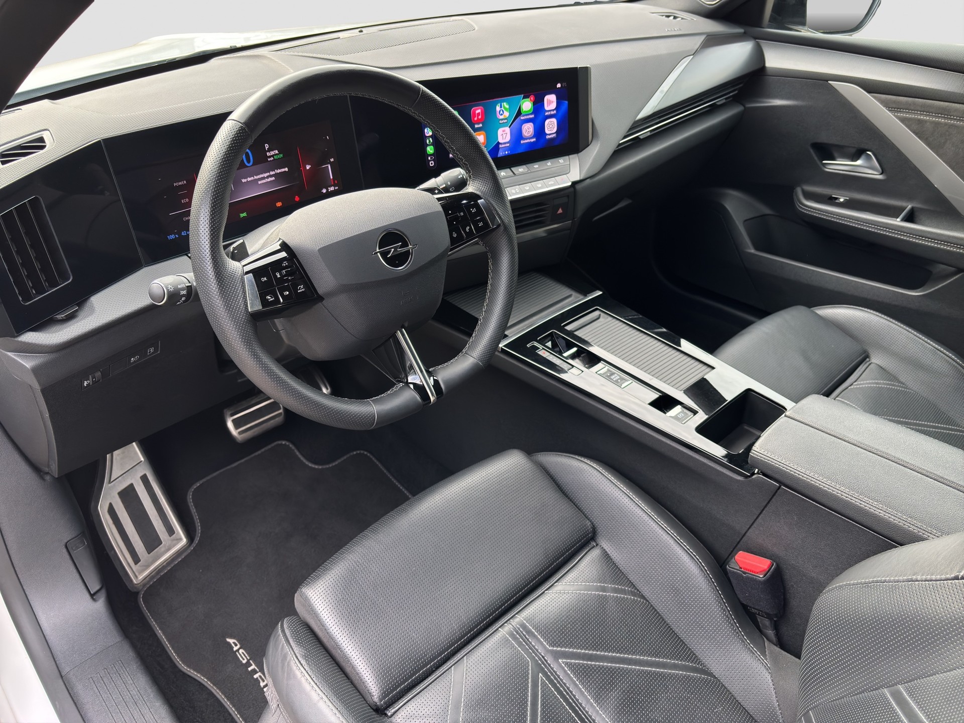 OPEL Astra 1.6 PHEV Turbo Swiss Plus A-image-11