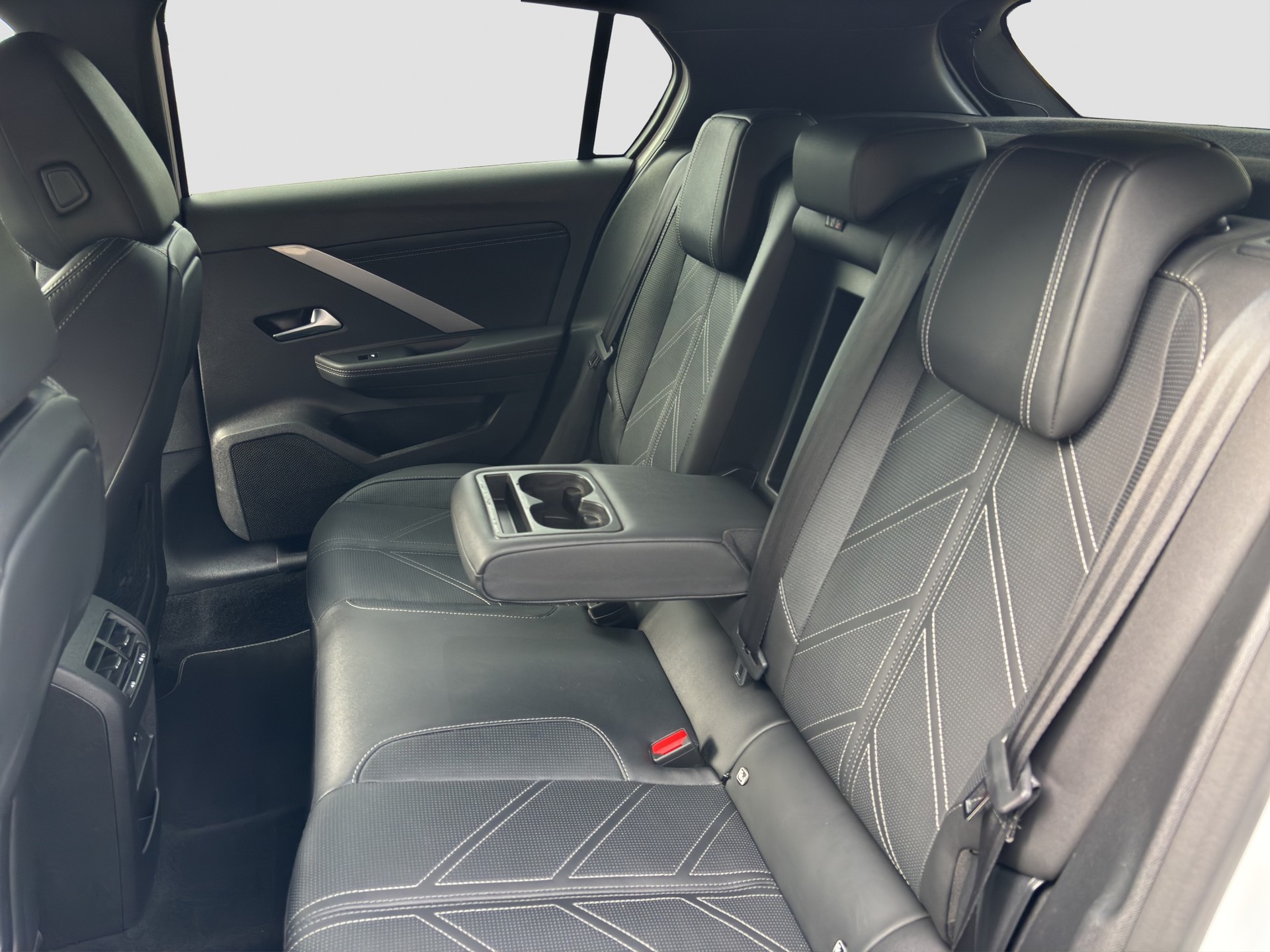 OPEL Astra 1.6 PHEV Turbo Swiss Plus A-image-16