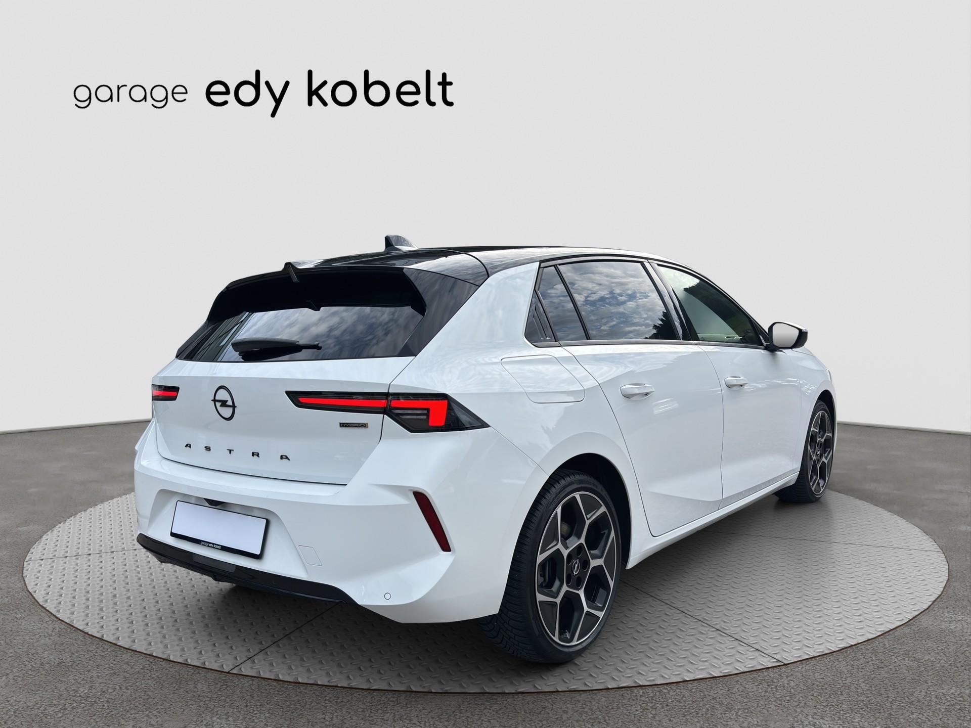 OPEL Astra 1.6 PHEV Turbo Swiss Plus A-image-21
