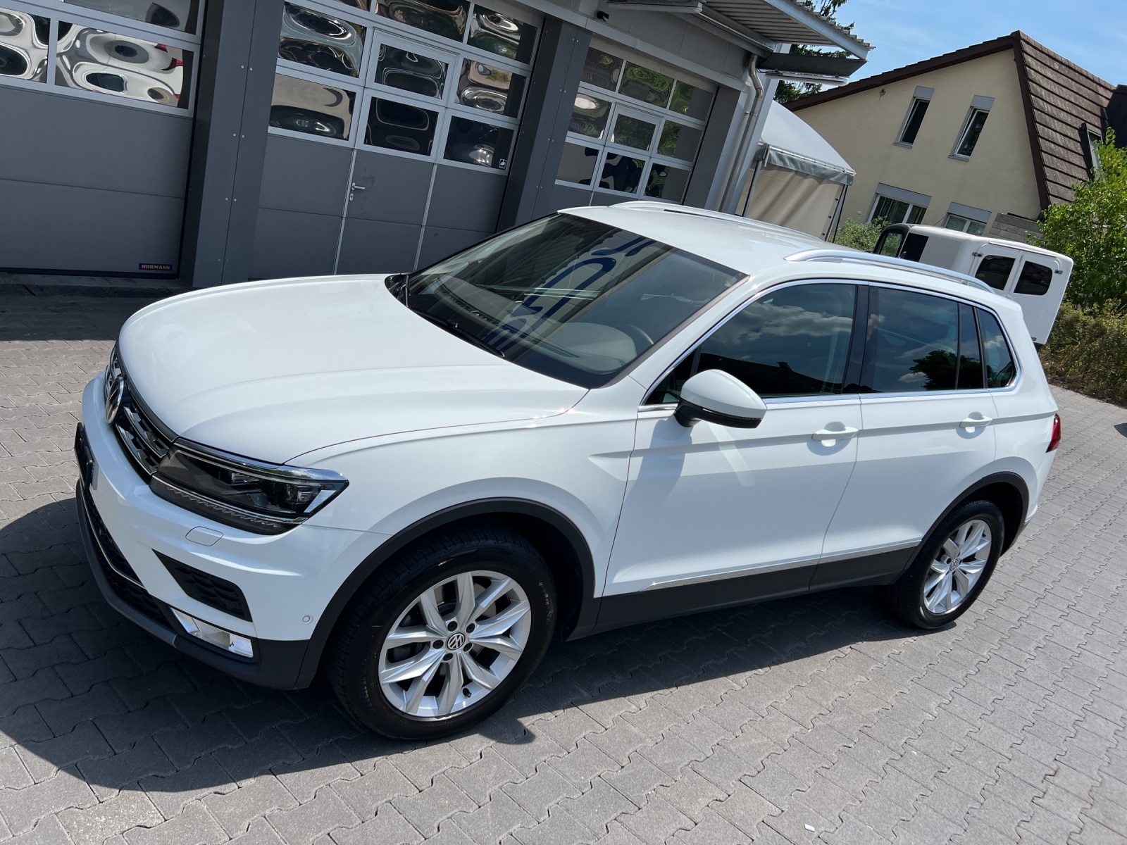VW Tiguan 2.0TSI Highline 4Motion DSG-image-15