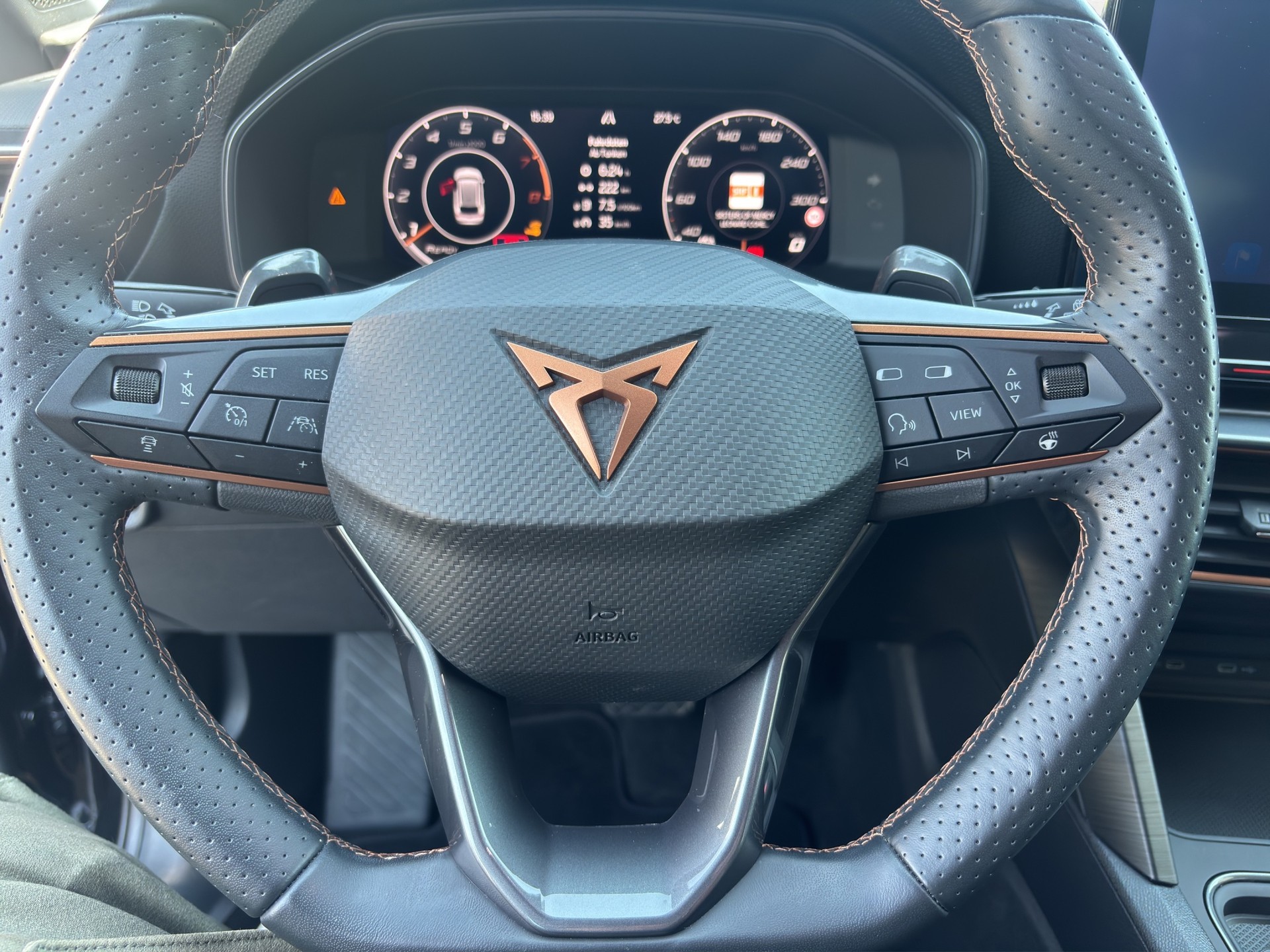 CUPRA LEON ST 2.0 TSI DSG-image-9