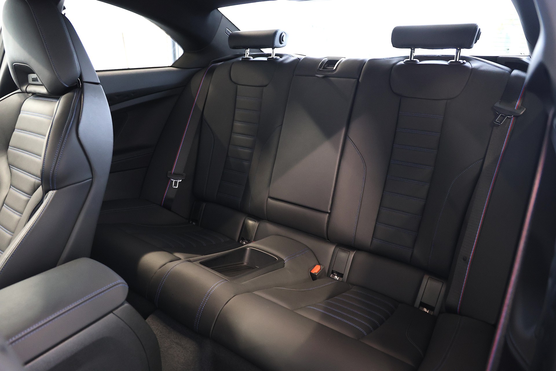 BMW M240i xDrive M Sport Pro Steptronic-image-16