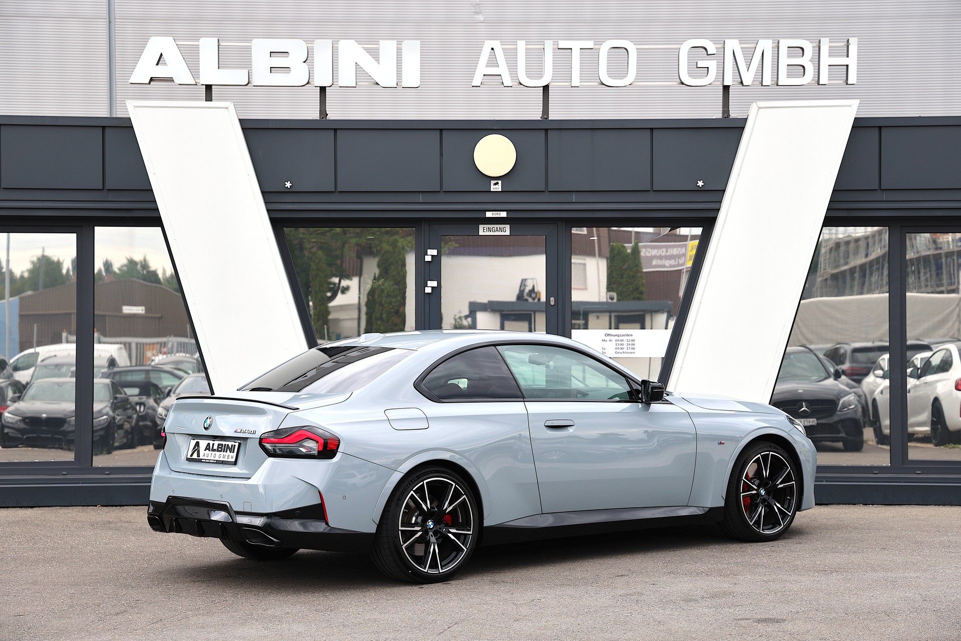 BMW M240i xDrive M Sport Pro Steptronic-showroom-element-3