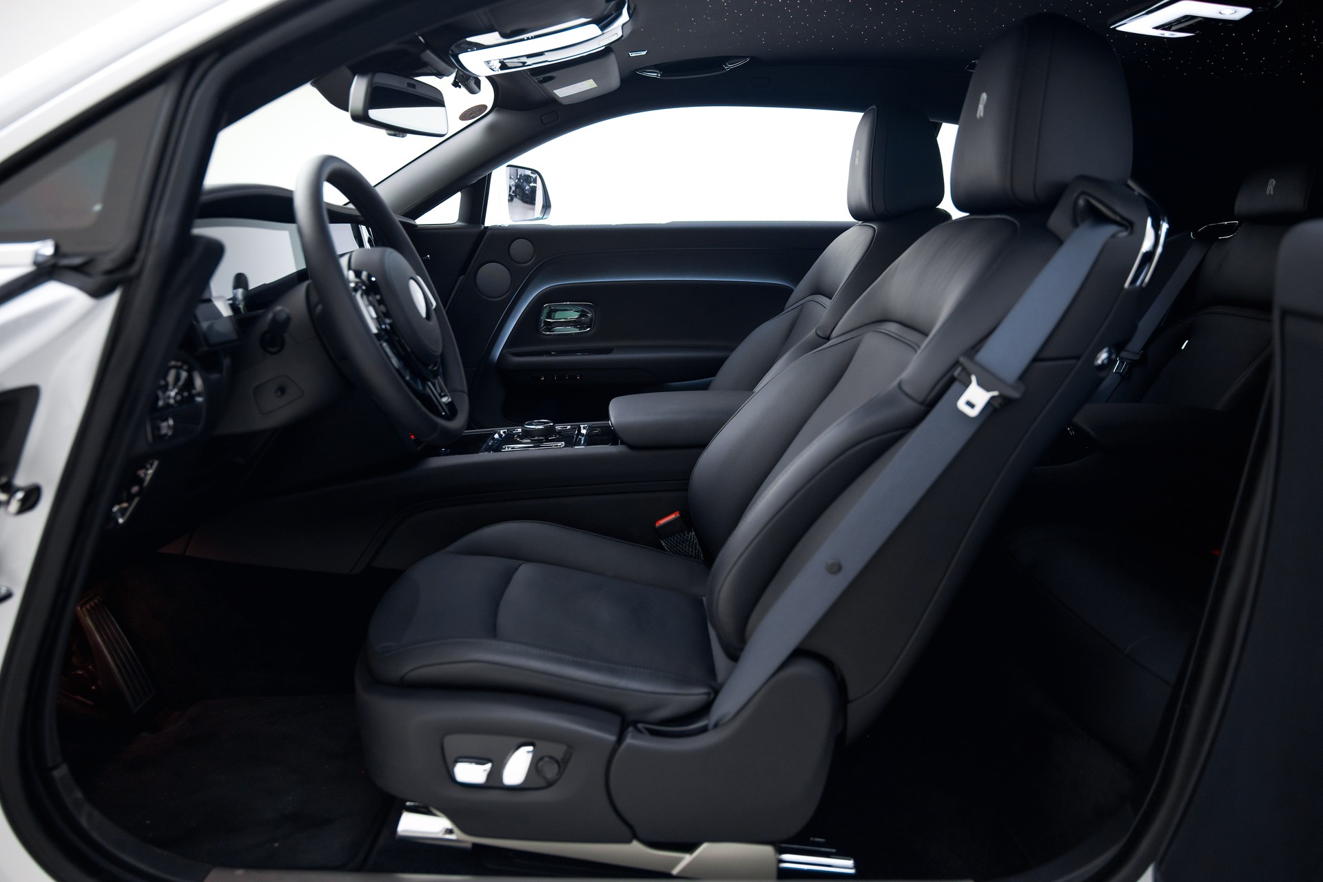 ROLLS-ROYCE Spectre 102kWh-image-18