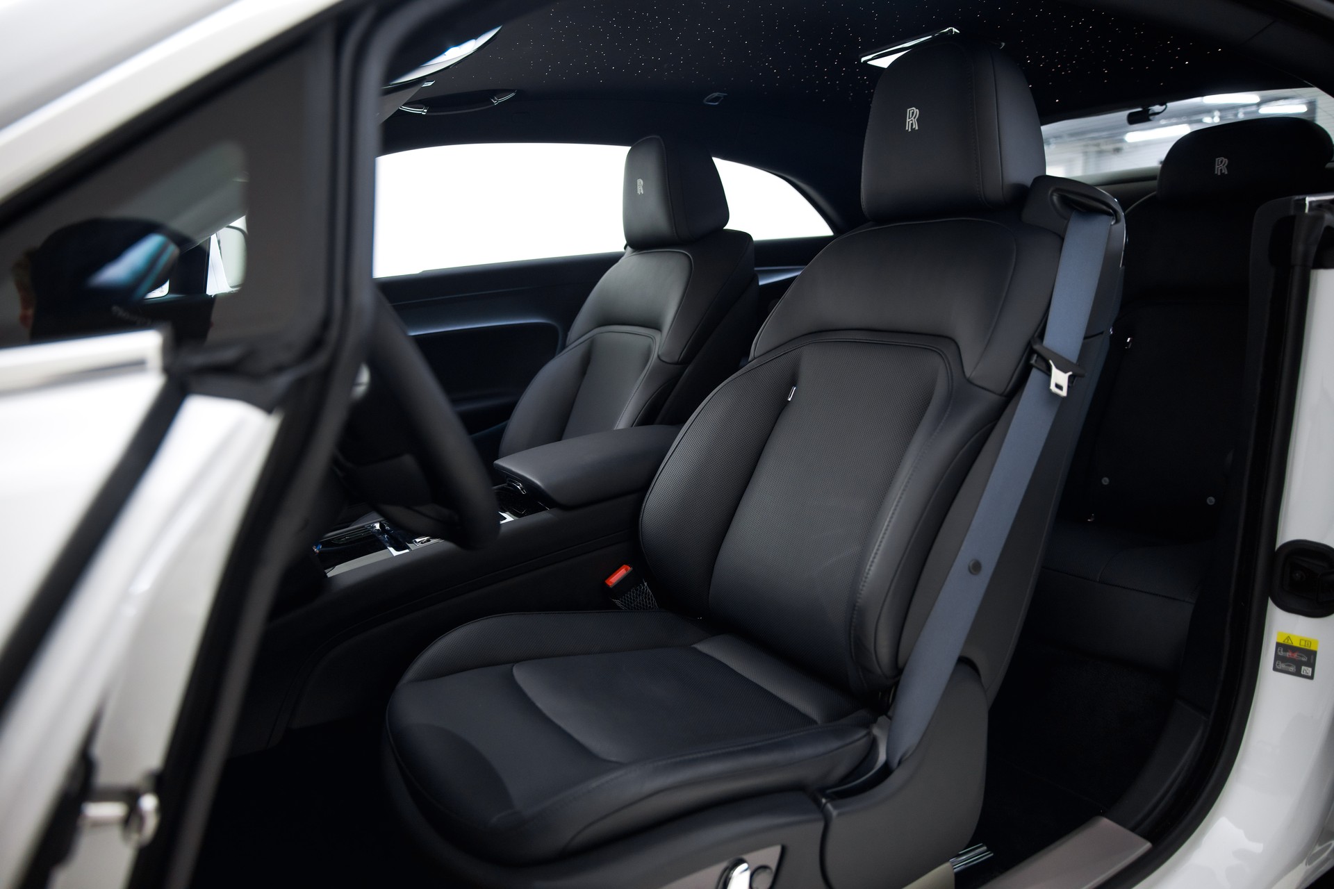 ROLLS-ROYCE Spectre 102kWh-image-19