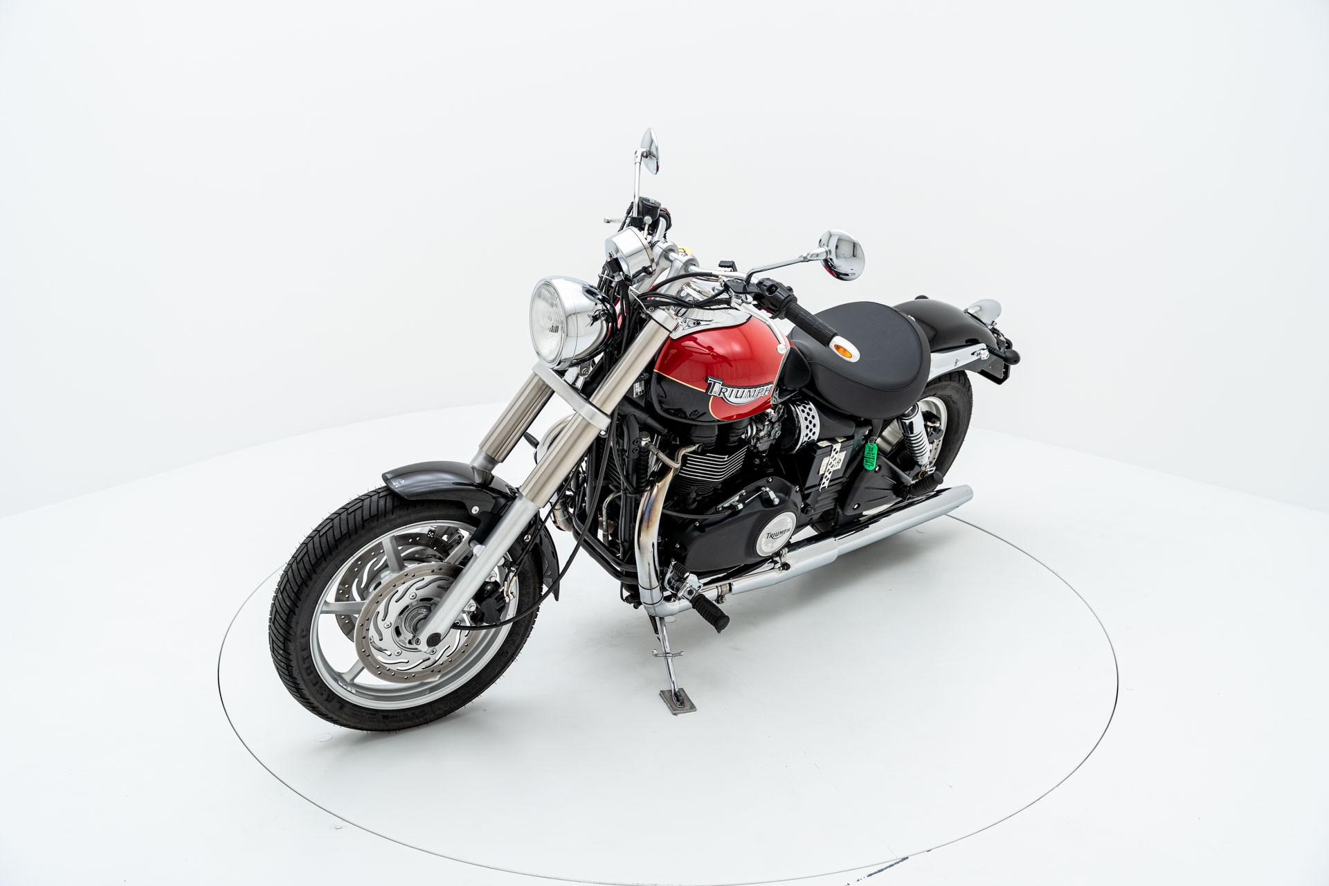 TRIUMPH Speedmaster 900-image-2