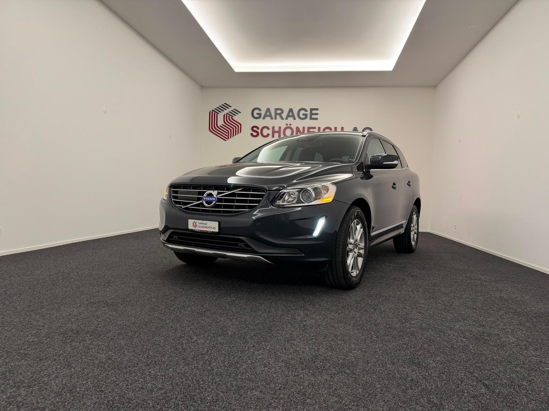 VOLVO XC60 2.4 D5 Summum AWD